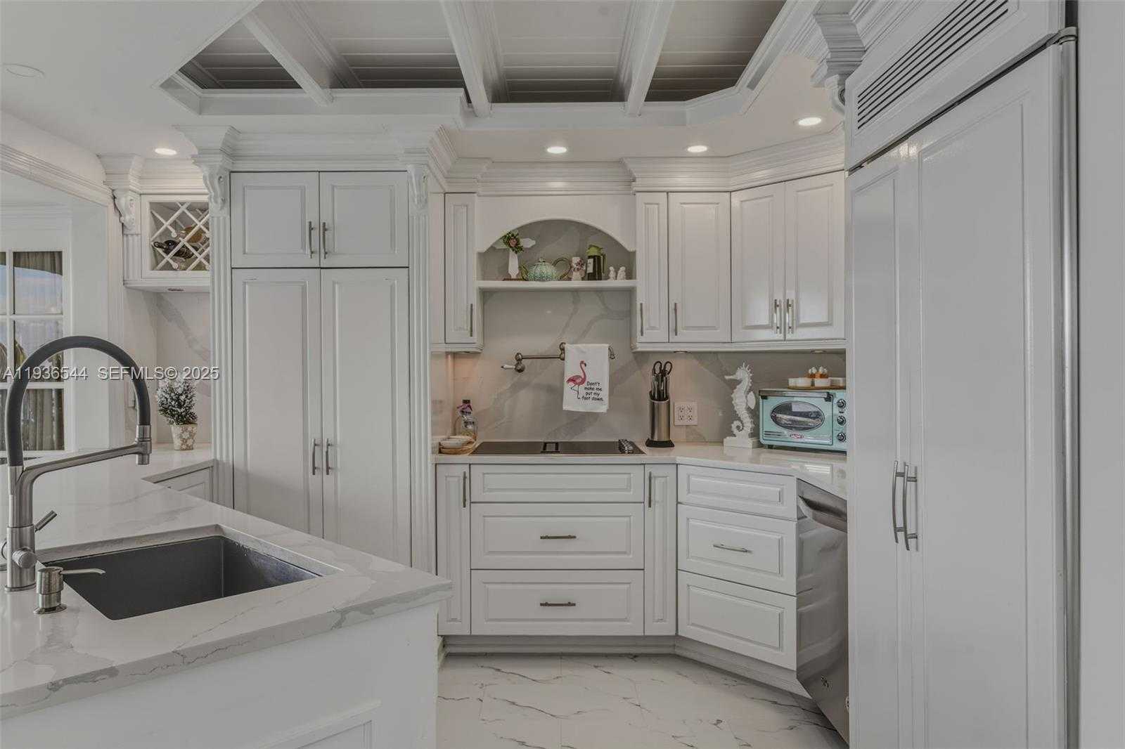 Small Image of 16 NORTH DR, Key Largo Number 45