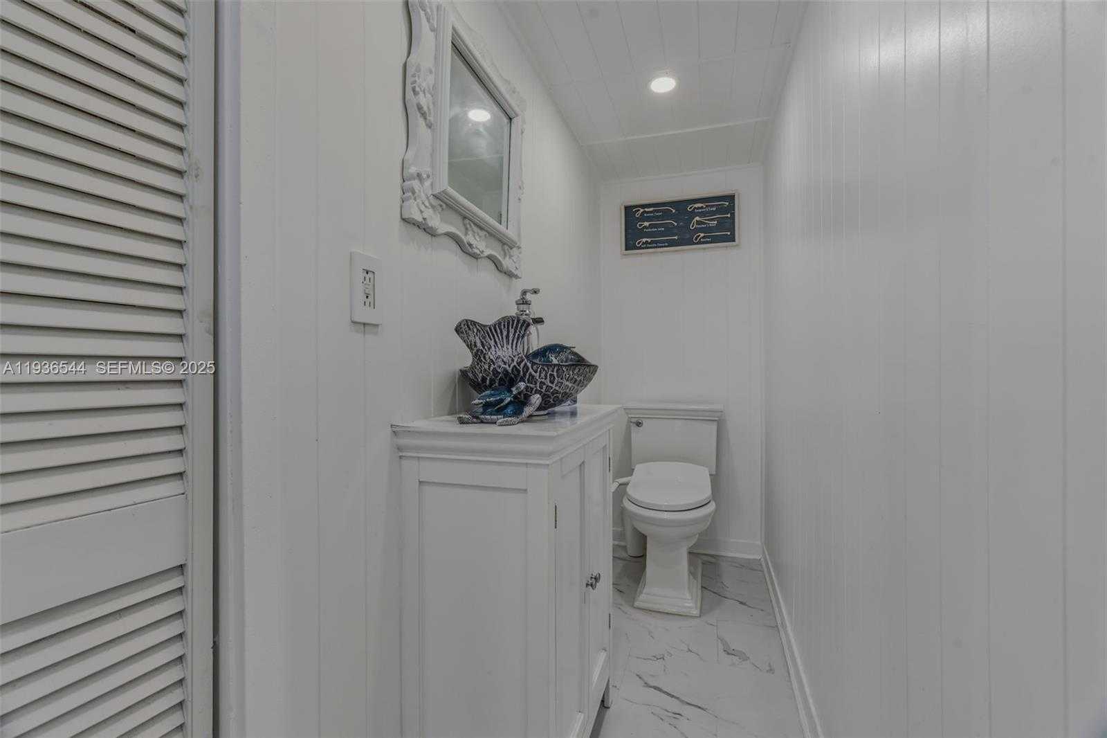 Small Image of 16 NORTH DR, Key Largo Number 46