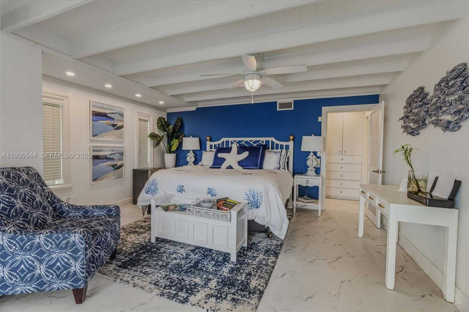 Small Image of 16 NORTH DR, Key Largo Number 55