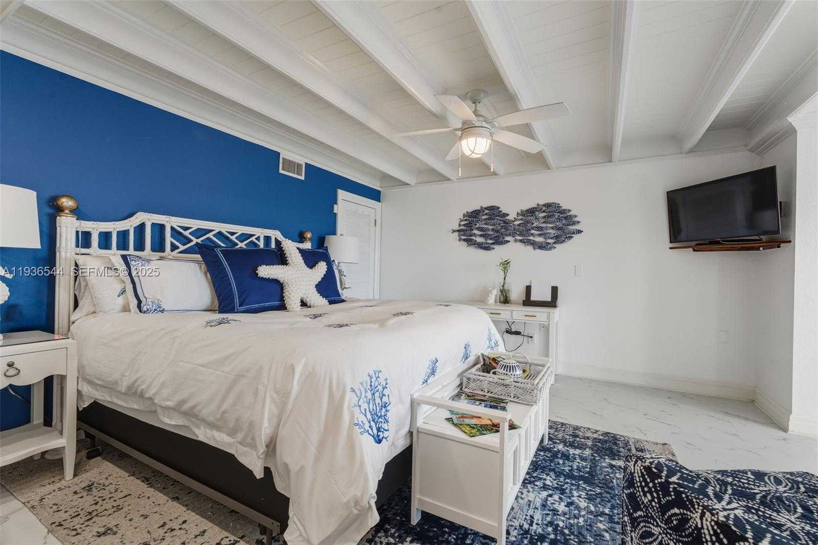 Small Image of 16 NORTH DR, Key Largo Number 58