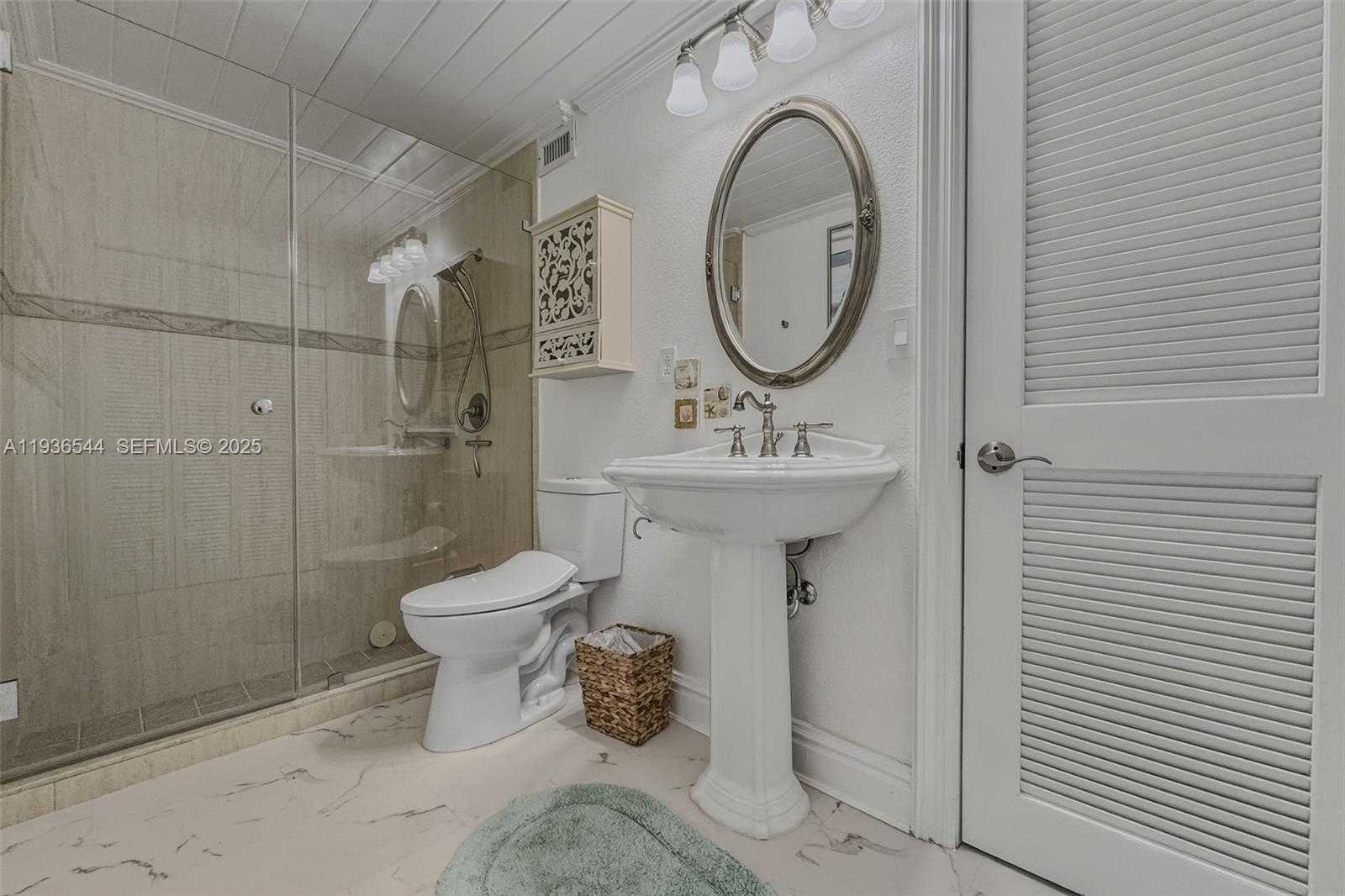 Small Image of 16 NORTH DR, Key Largo Number 73