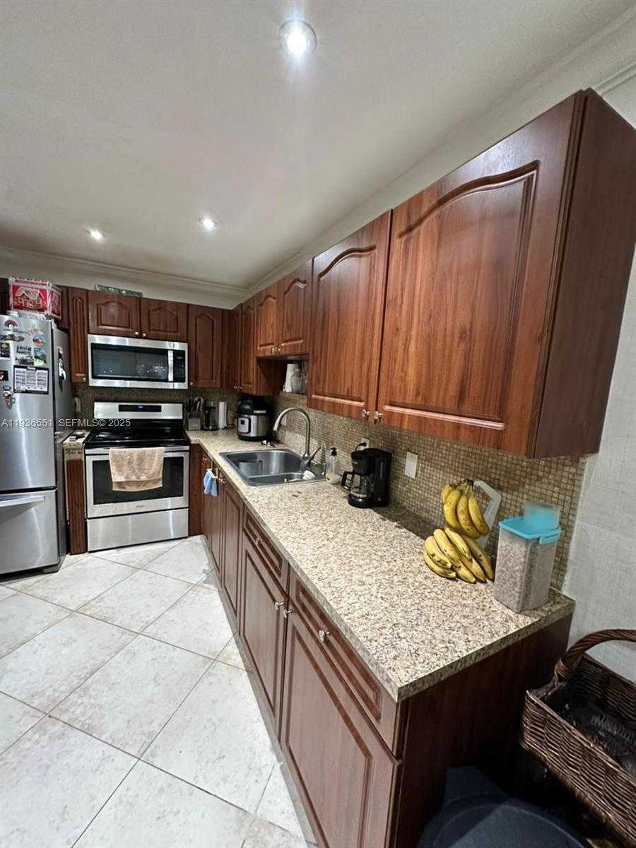 Small Image of 12531 NORTH WEST 7TH LN, Miami Number 13