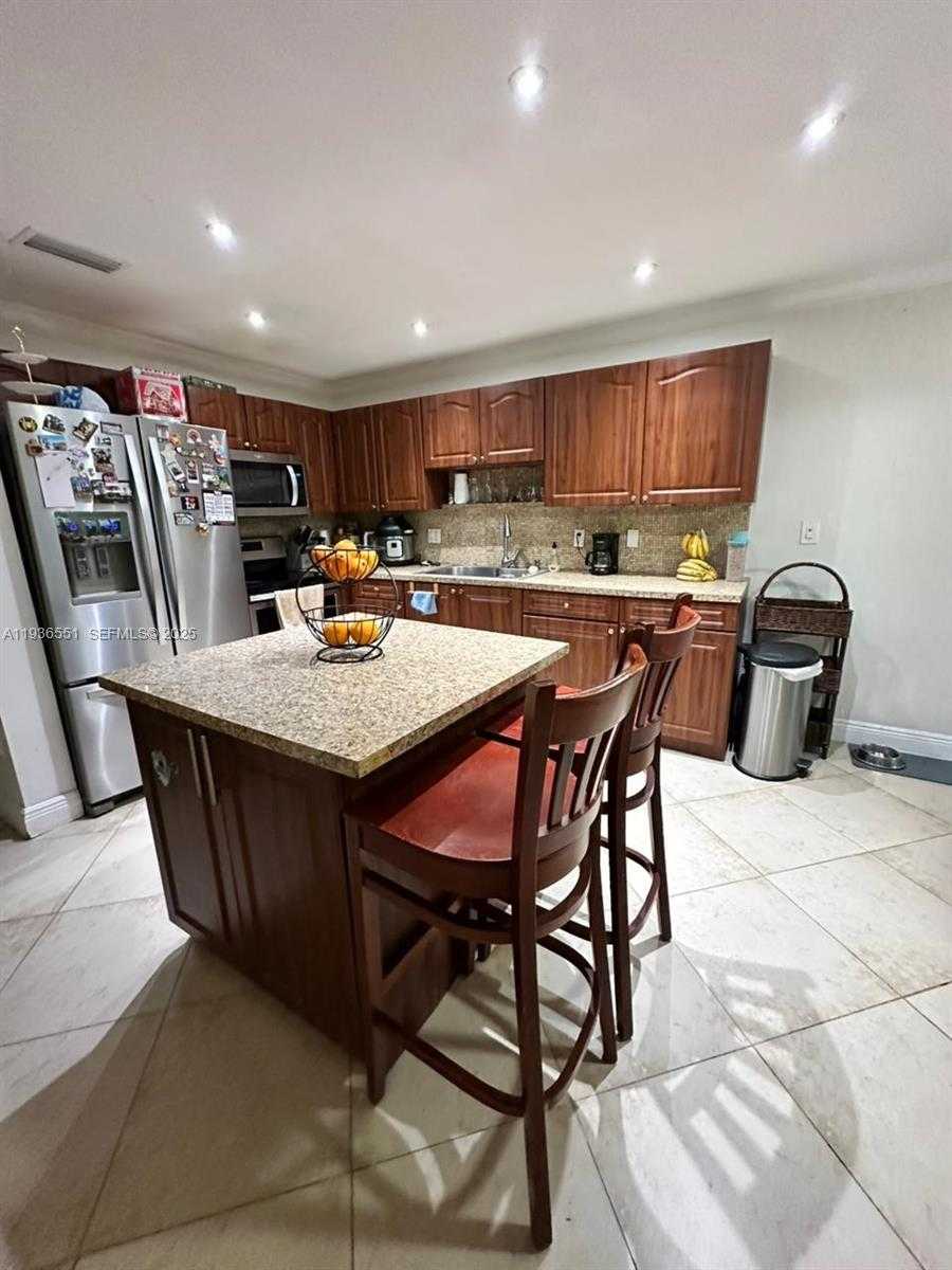 Small Image of 12531 NORTH WEST 7TH LN, Miami Number 14