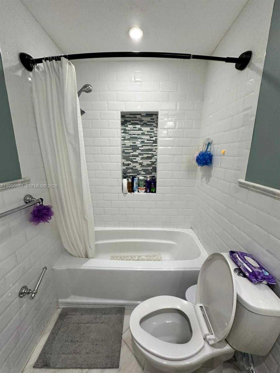 Small Image of 12531 NORTH WEST 7TH LN, Miami Number 30