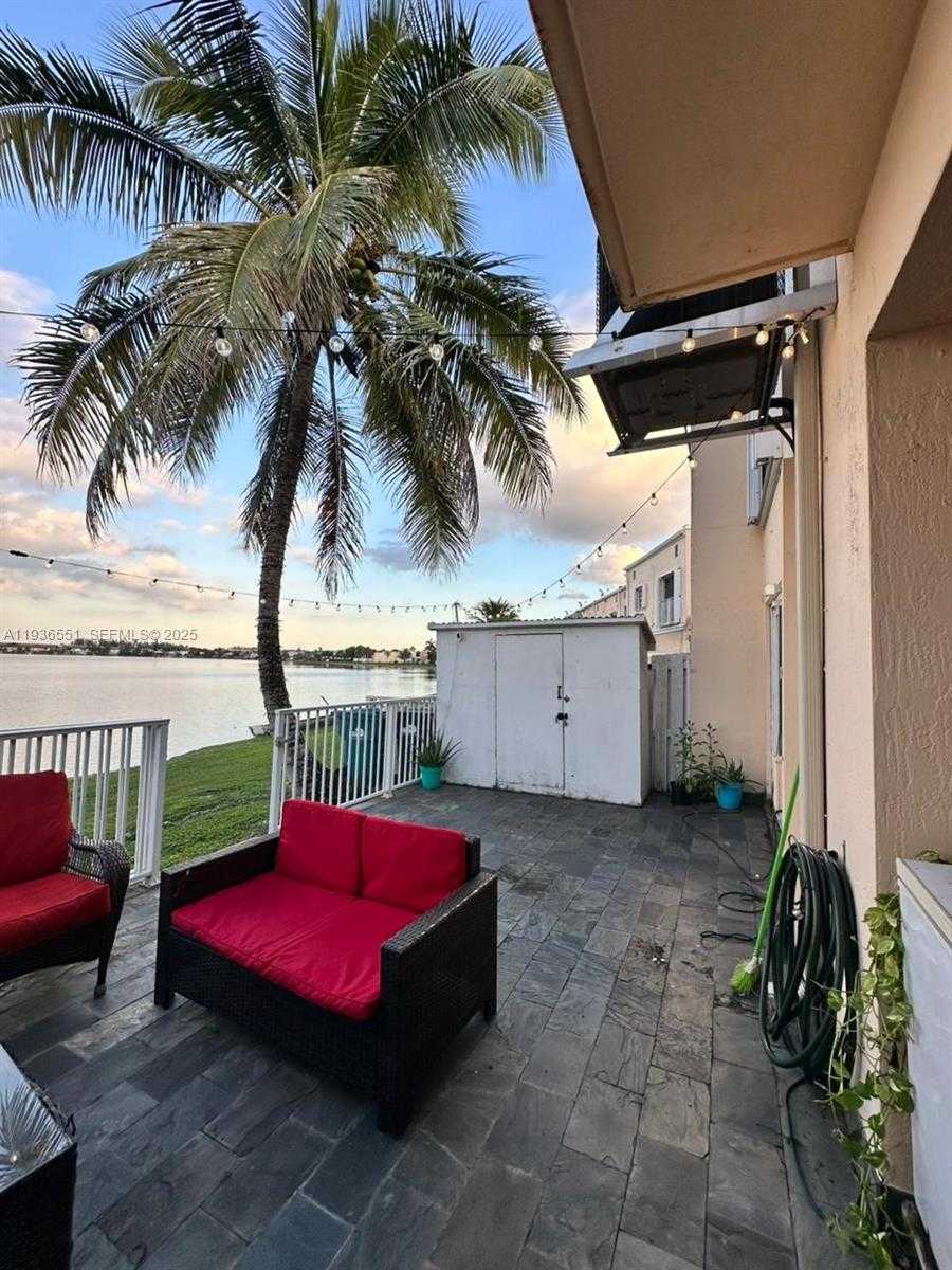 Small Image of 12531 NORTH WEST 7TH LN, Miami Number 38