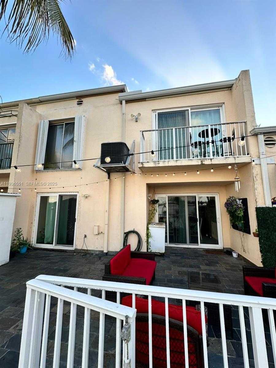 Small Image of 12531 NORTH WEST 7TH LN, Miami Number 39