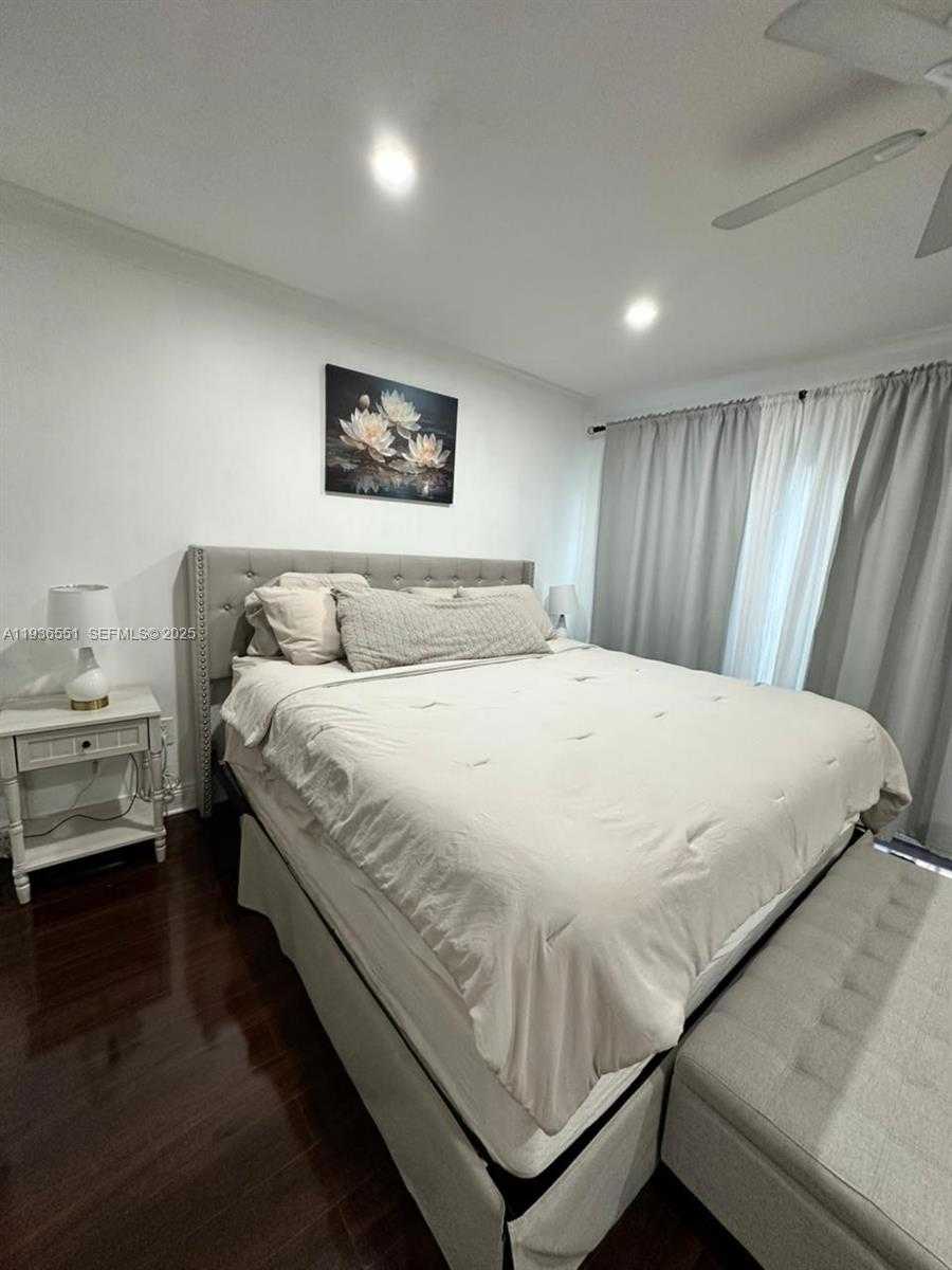 Small Image of 12531 NORTH WEST 7TH LN, Miami Number 41