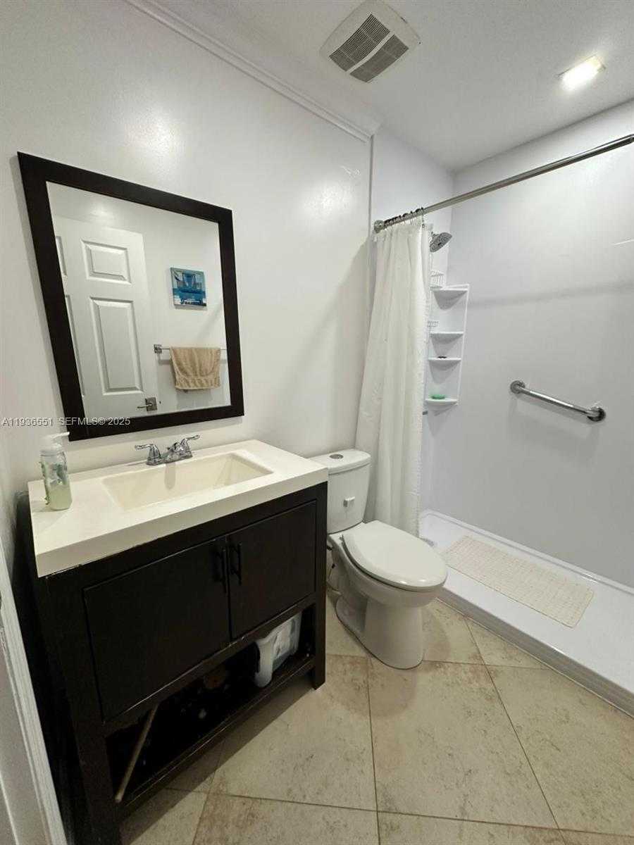 Small Image of 12531 NORTH WEST 7TH LN, Miami Number 8