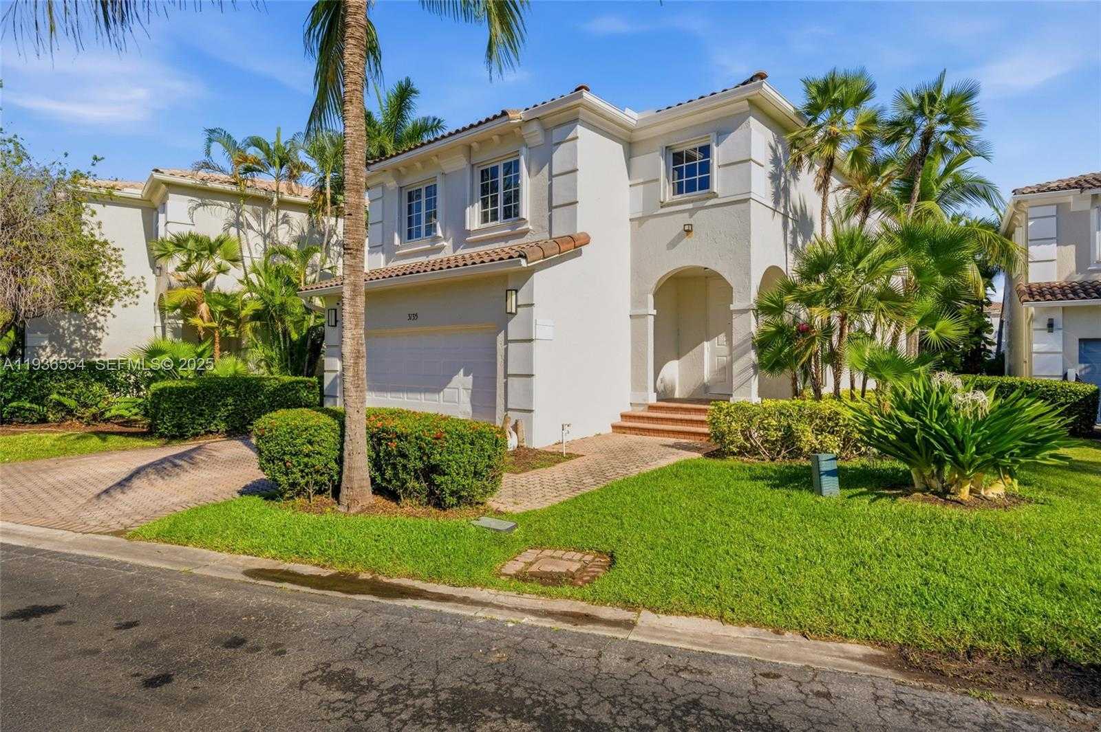 Small Image of 3135 NE 211 ST, Aventura Number 3