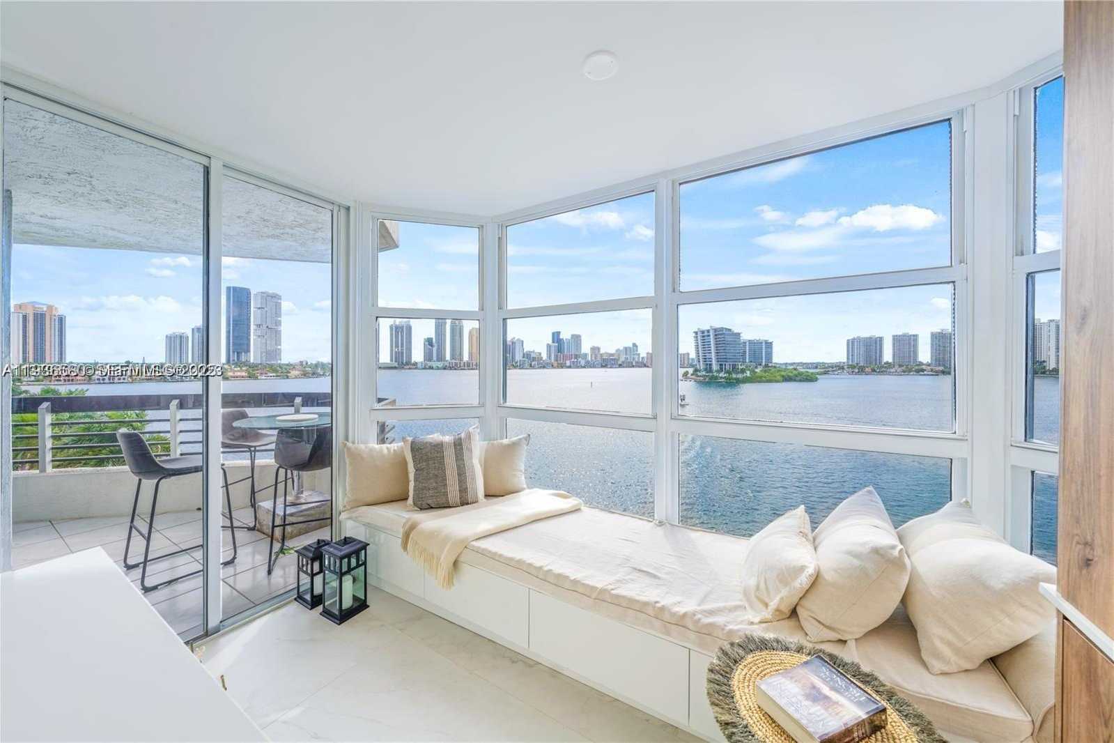 Small Image of 3530 MYSTIC POINTE DR #715, Aventura Number 10