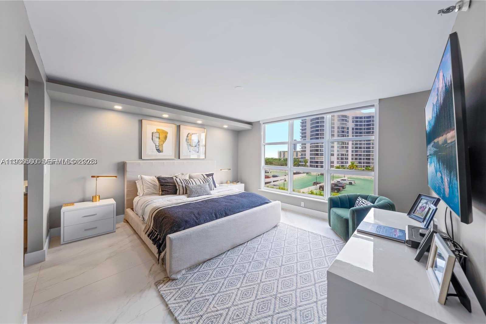 Small Image of 3530 MYSTIC POINTE DR #715, Aventura Number 13