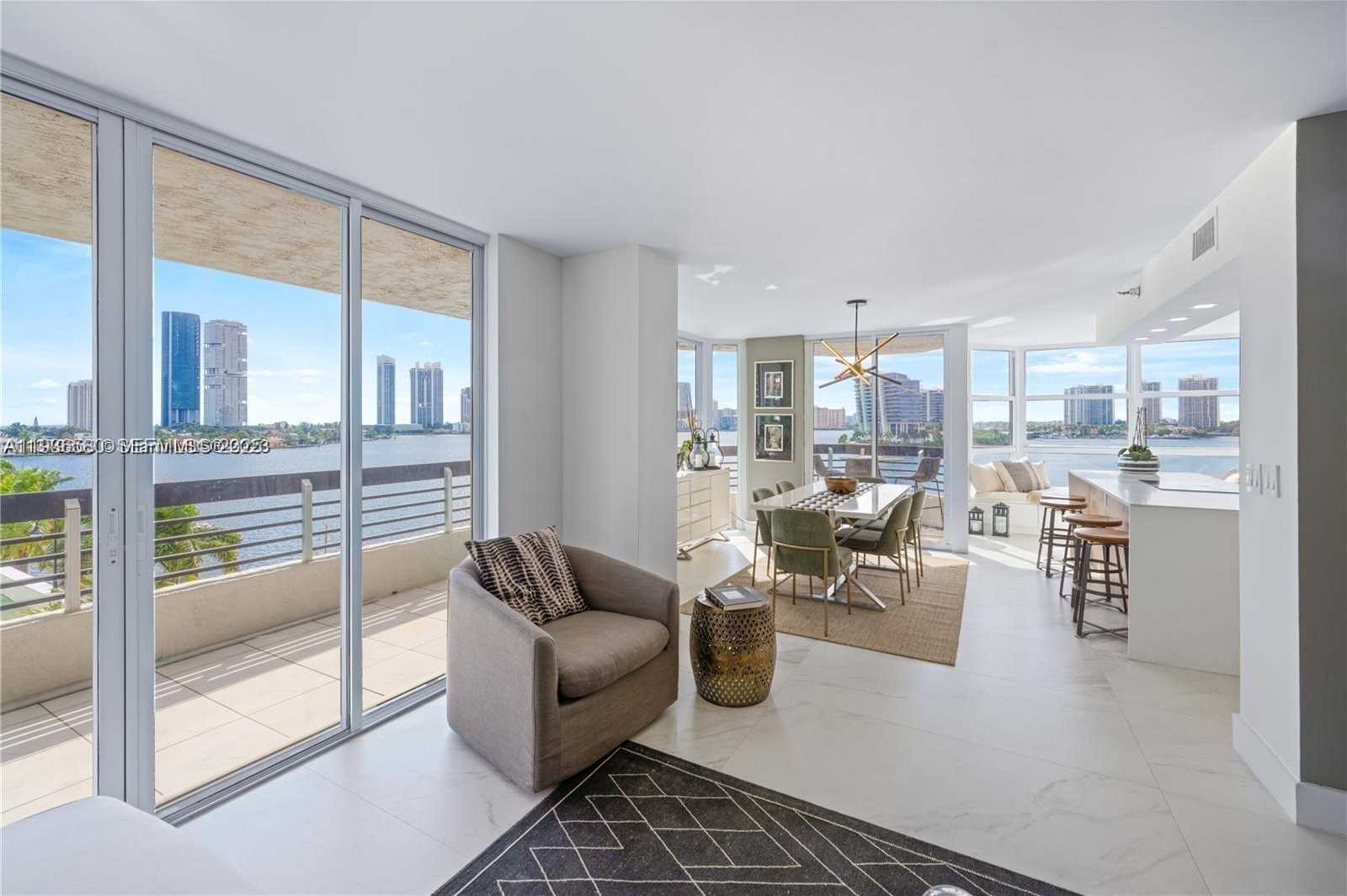 Small Image of 3530 MYSTIC POINTE DR #715, Aventura Number 6