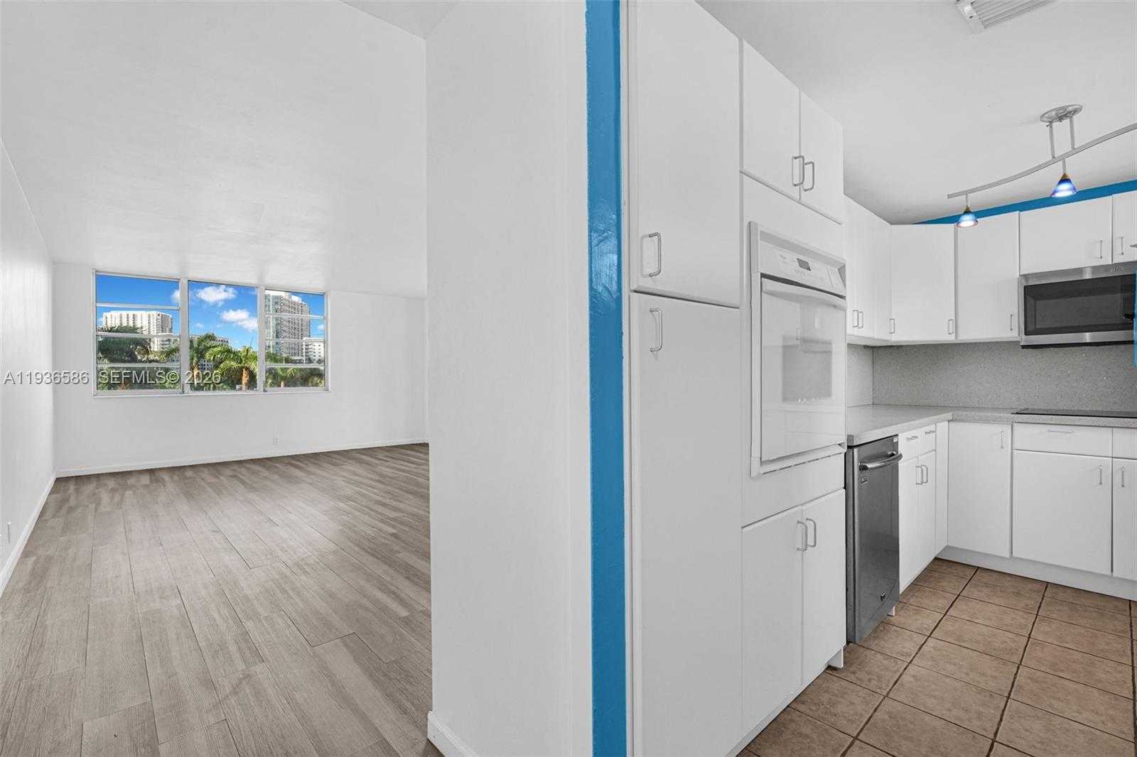 Small Image of 3301 NORTH EAST 5TH AVE #418, Miami Number 29