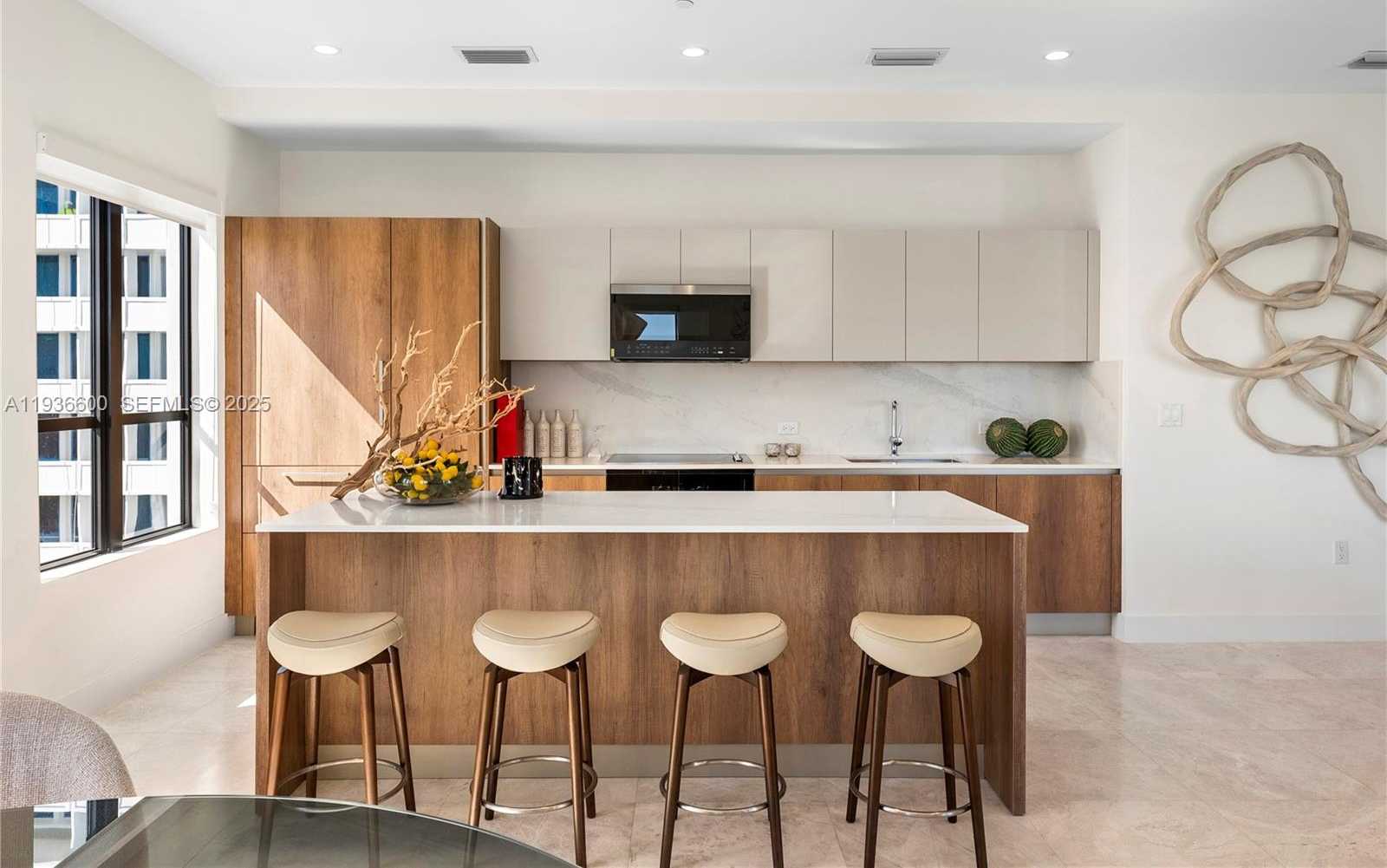 Small Image of 701 VALENCIA AVE #505, Coral Gables Number 14