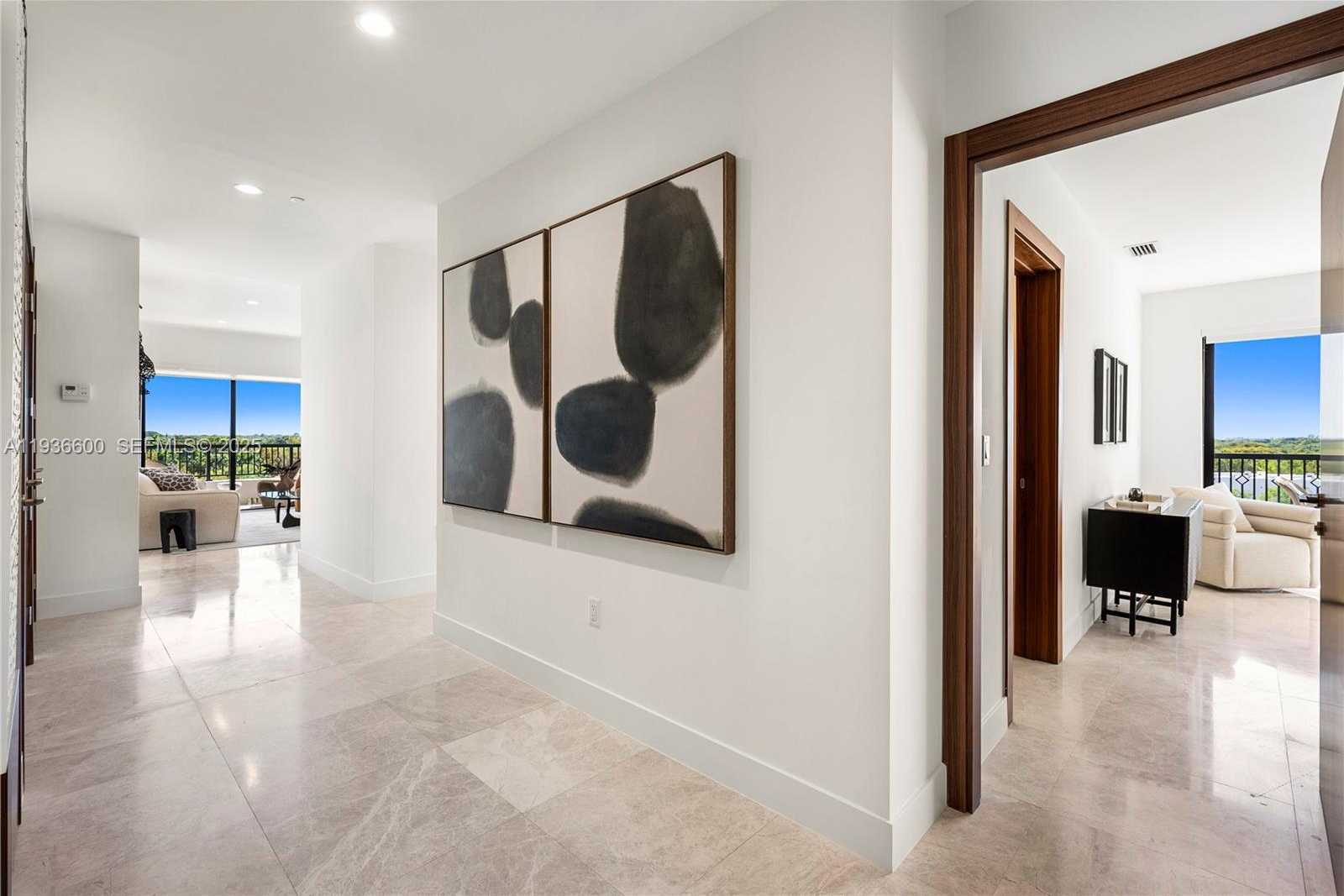 Small Image of 701 VALENCIA AVE #505, Coral Gables Number 17