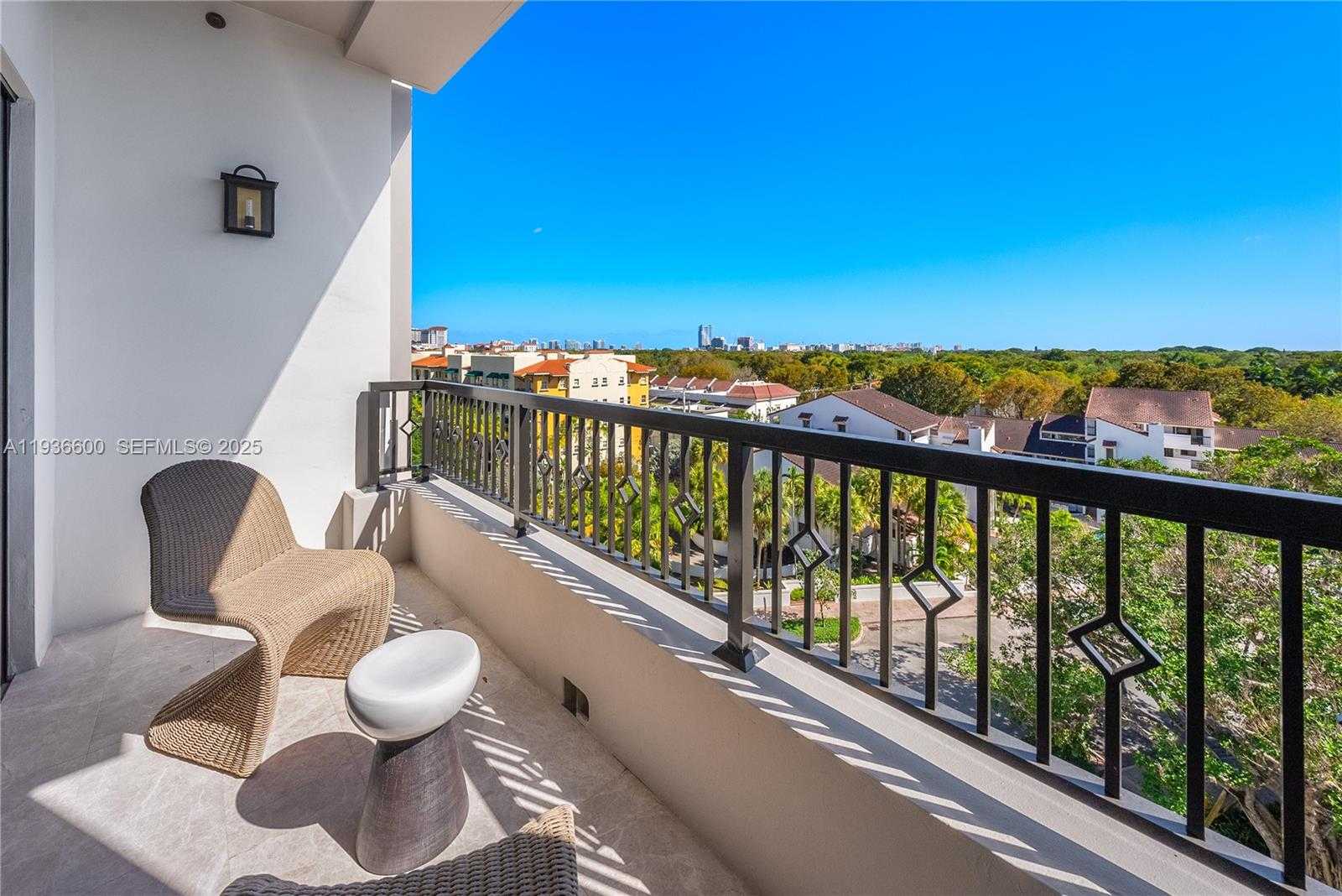 Small Image of 701 VALENCIA AVE #505, Coral Gables Number 24