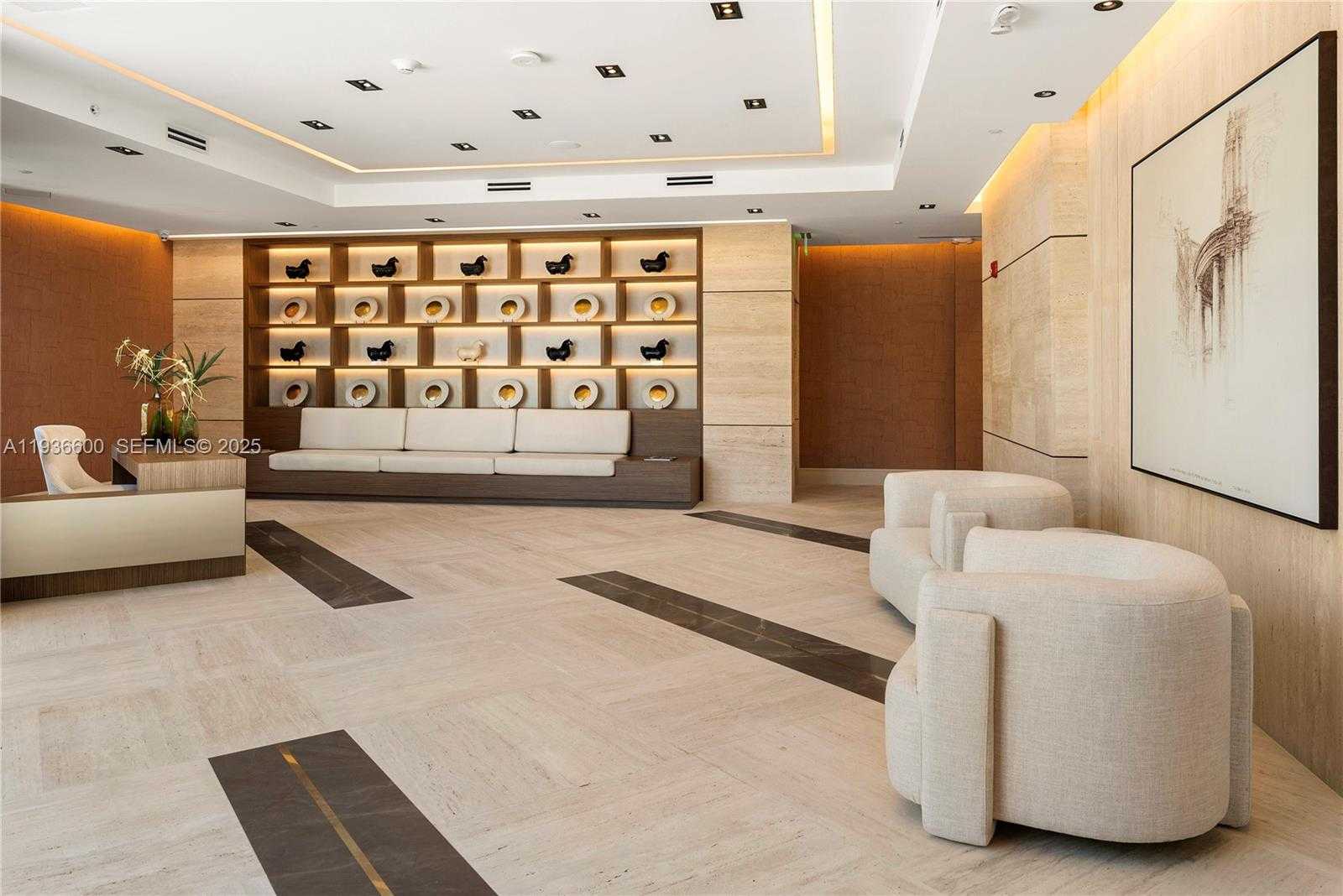 Small Image of 701 VALENCIA AVE #505, Coral Gables Number 3