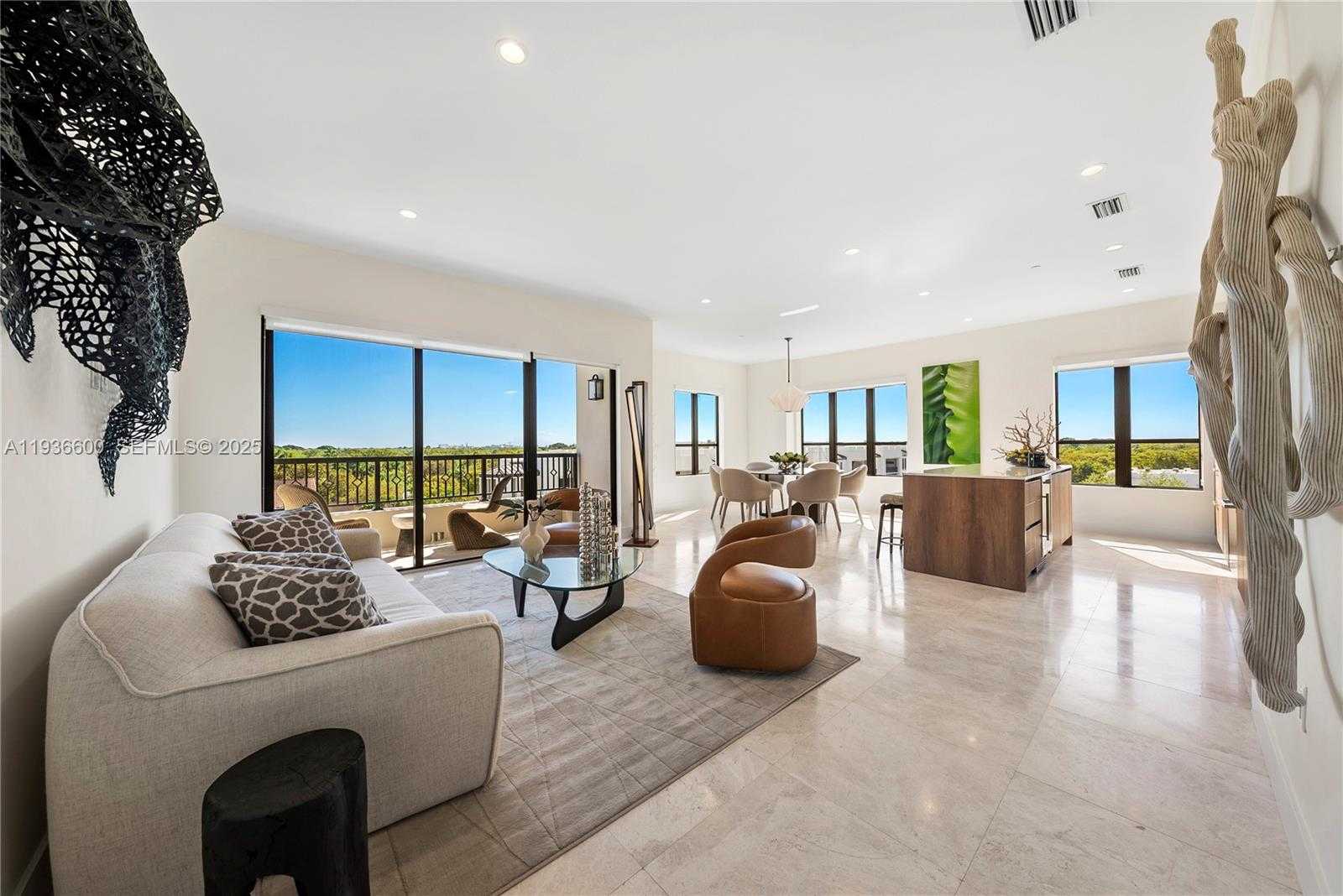 Small Image of 701 VALENCIA AVE #505, Coral Gables Number 6