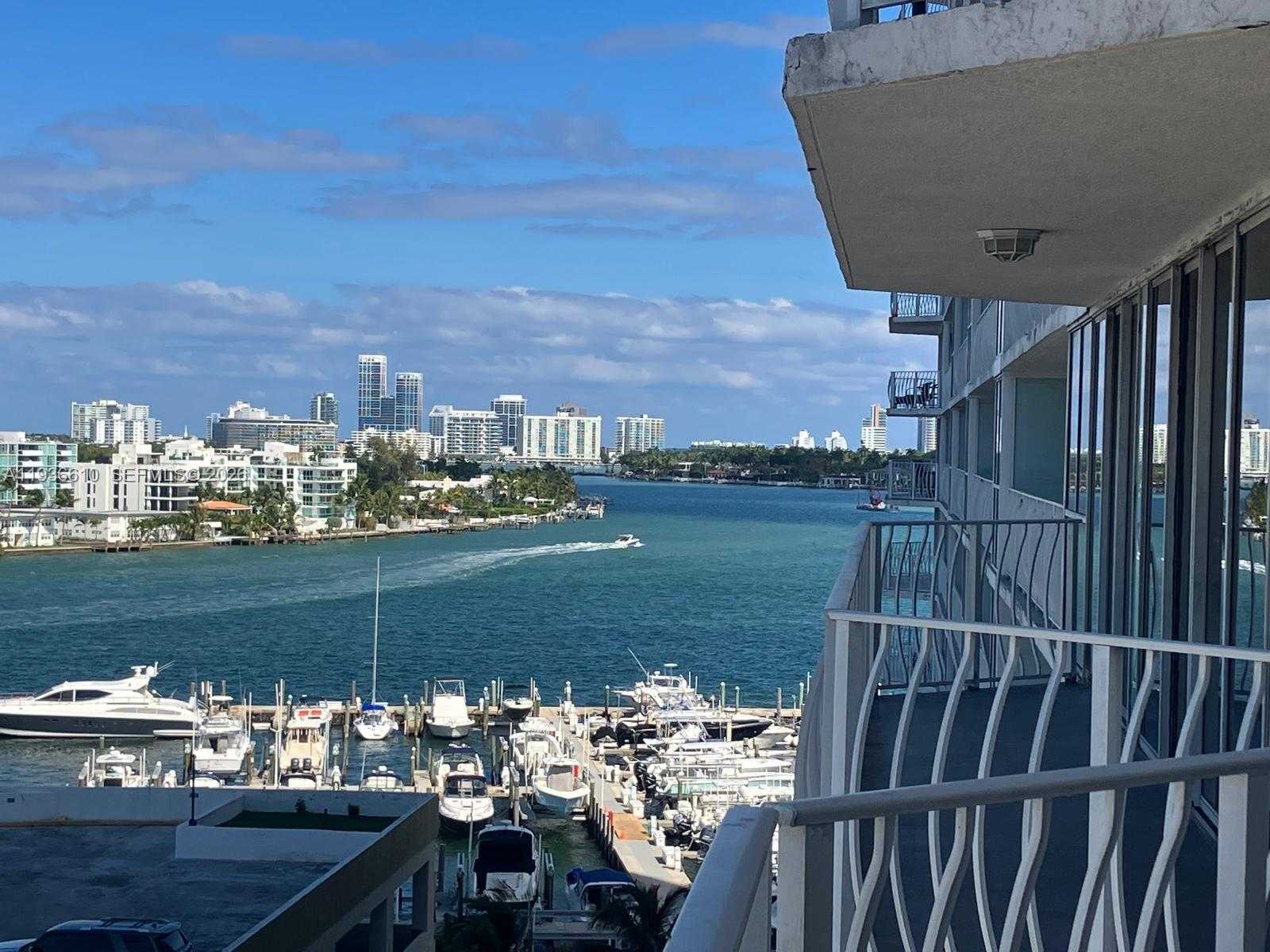 Small Image of 7601 EAST TREASURE DR #911, North Bay Village Number 12