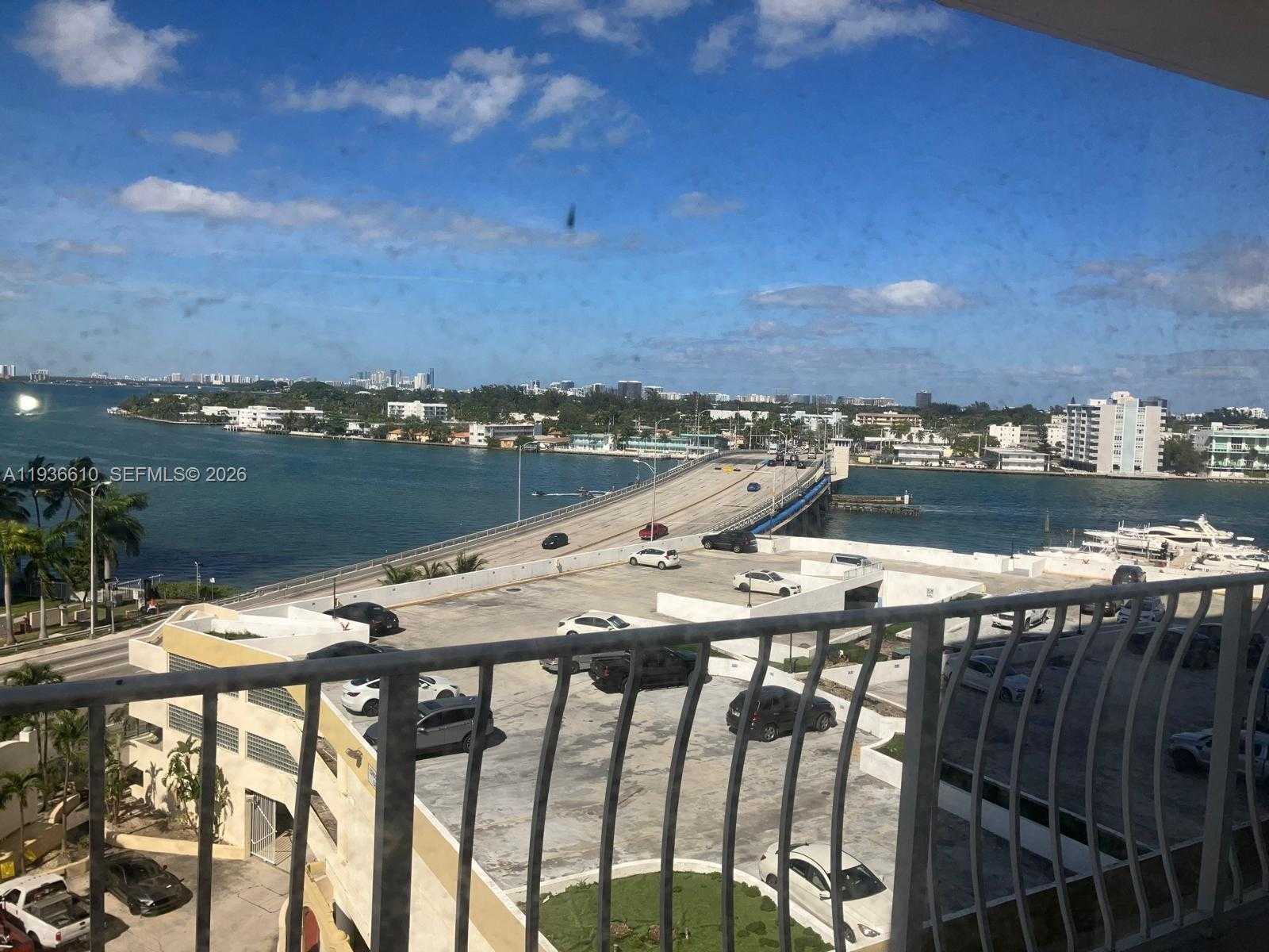 Small Image of 7601 EAST TREASURE DR #911, North Bay Village Number 17