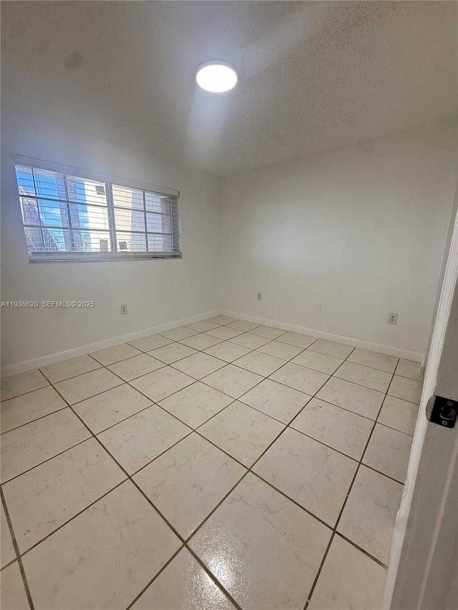 Small Image of 8851 NORTH WEST 119TH ST #4303, Hialeah Gardens Number 12