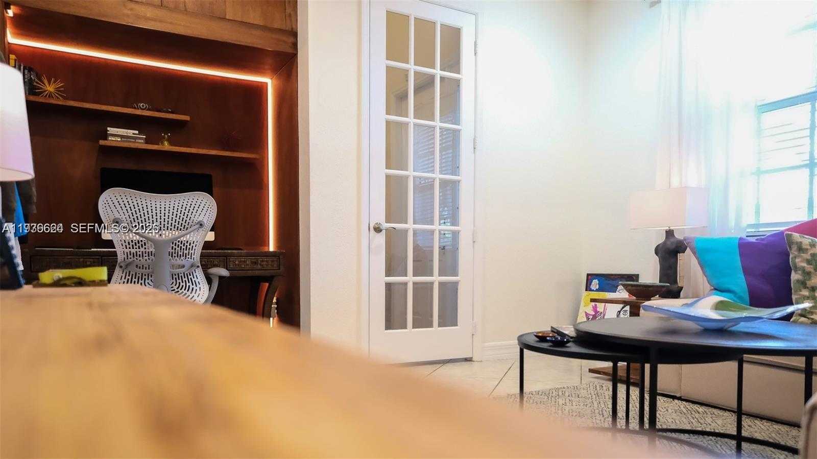 Small Image of 104 HARBORS WAY, Boynton Beach Number 8