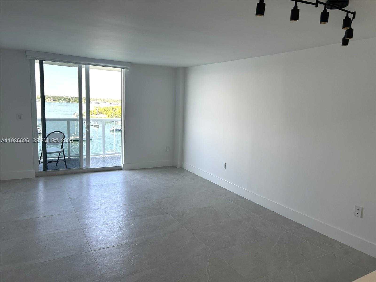 Small Image of 7928 WEST DR #707, North Bay Village Number 4