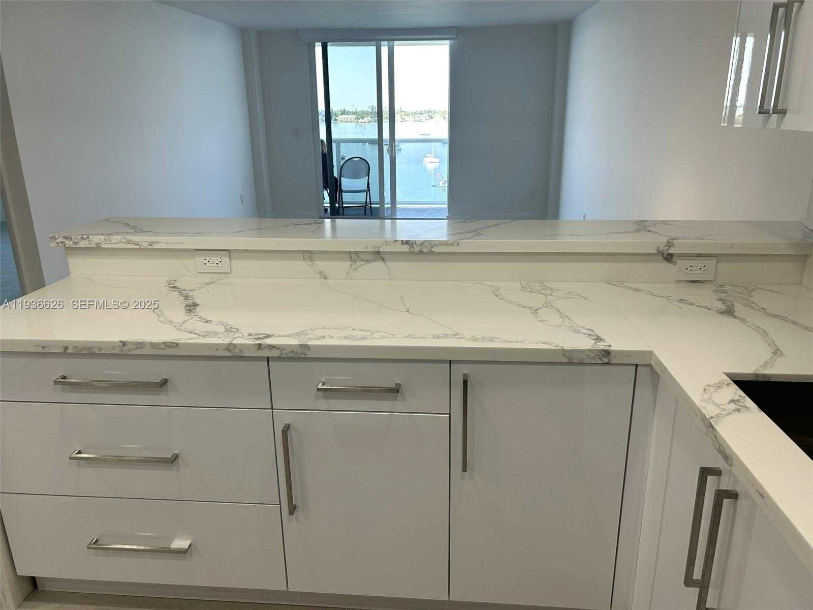 Small Image of 7928 WEST DR #707, North Bay Village Number 9