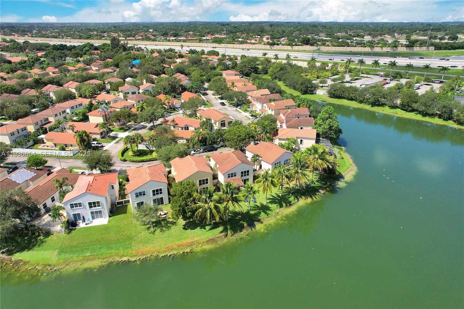 Small Image of 4908 SOUTH WEST 151ST AVE #1, Davie Number 25