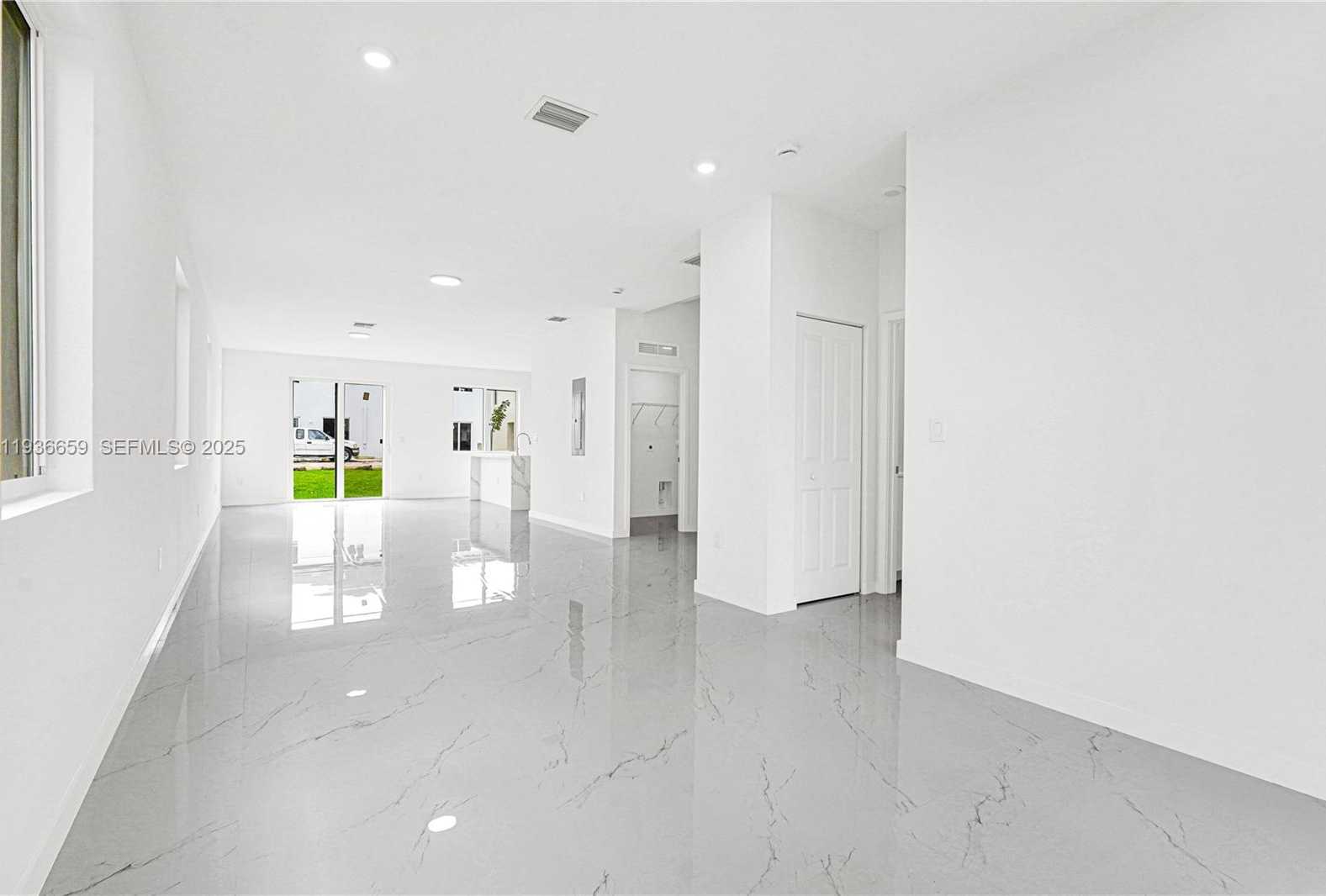 Small Image of 22431 SOUTH WEST 125 AVE #19B, Miami Number 3