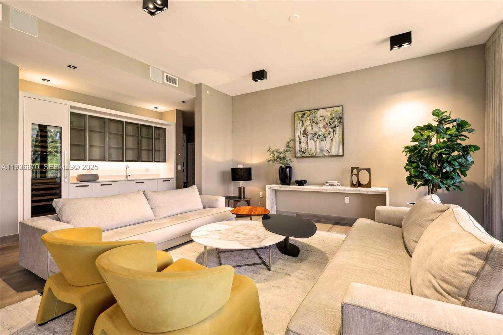 Small Image of 3581 EAST GLENCOE ST #309, Miami Number 2