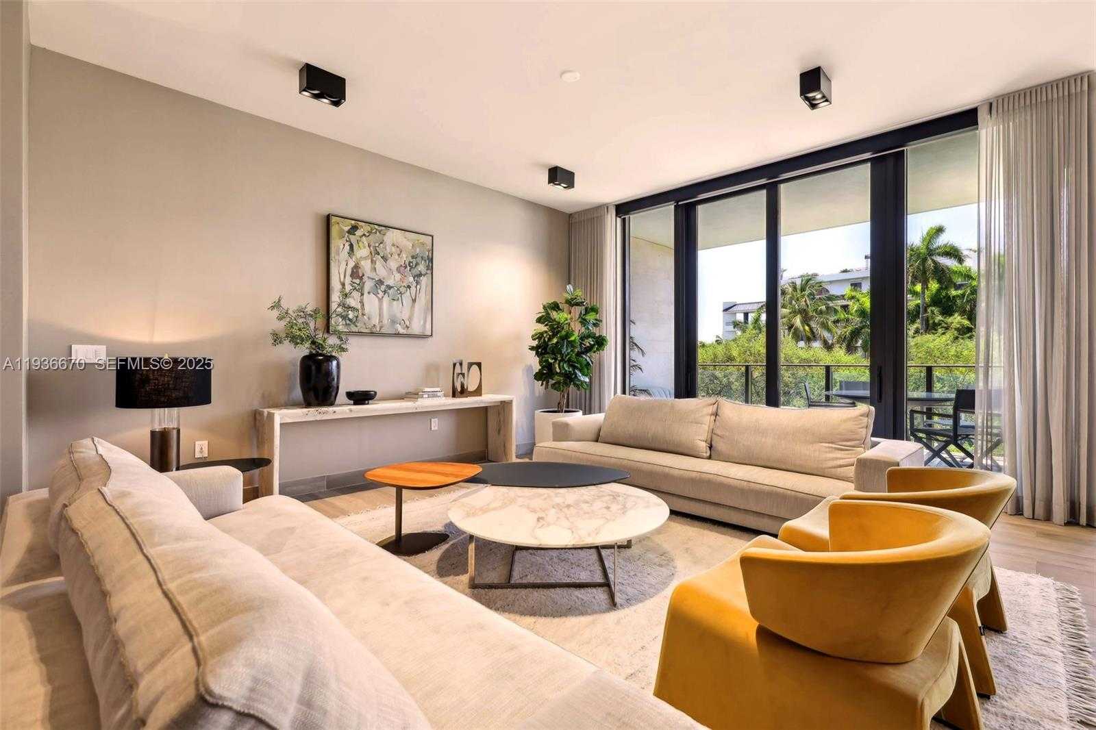 Small Image of 3581 EAST GLENCOE ST #309, Miami Number 4