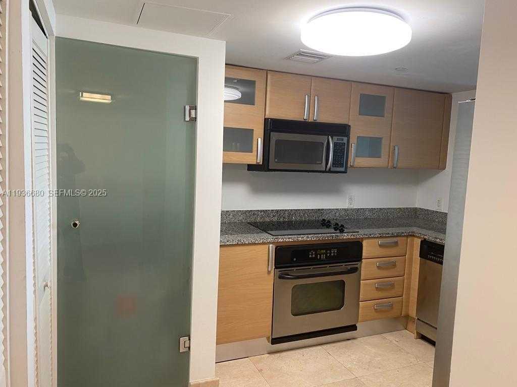 Small Image of 2101 BRICKELL AVE #1001, Miami Number 15