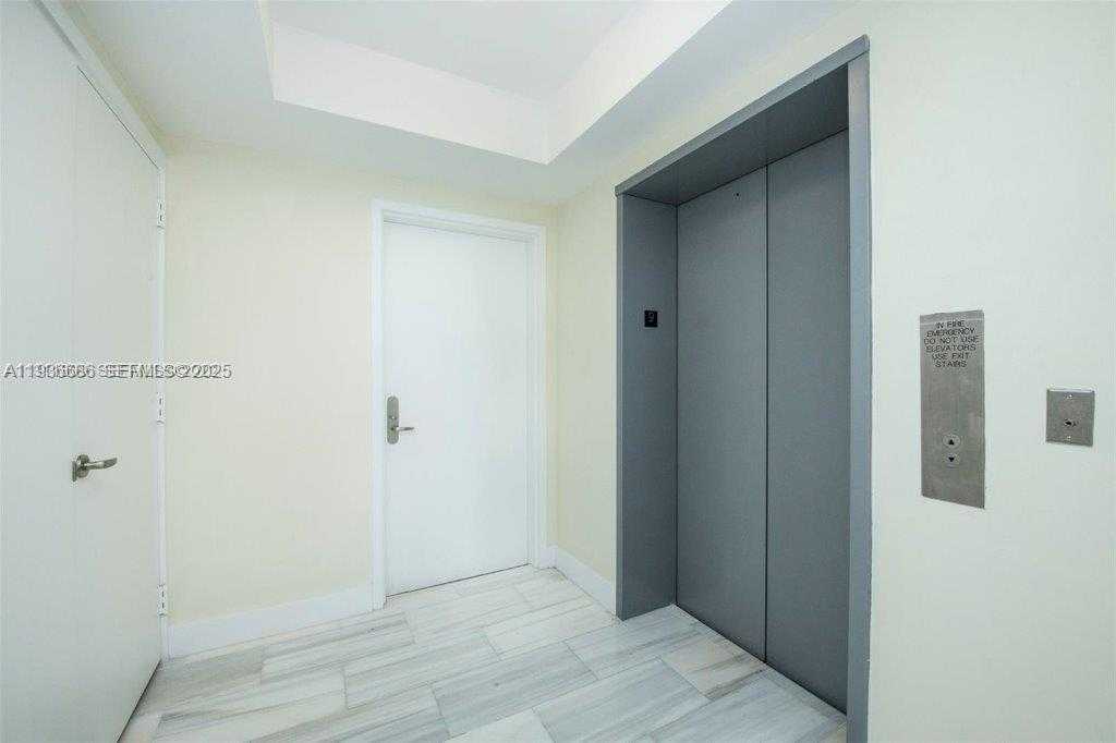 Small Image of 1331 BRICKELL BAY DR #903, Miami Number 3