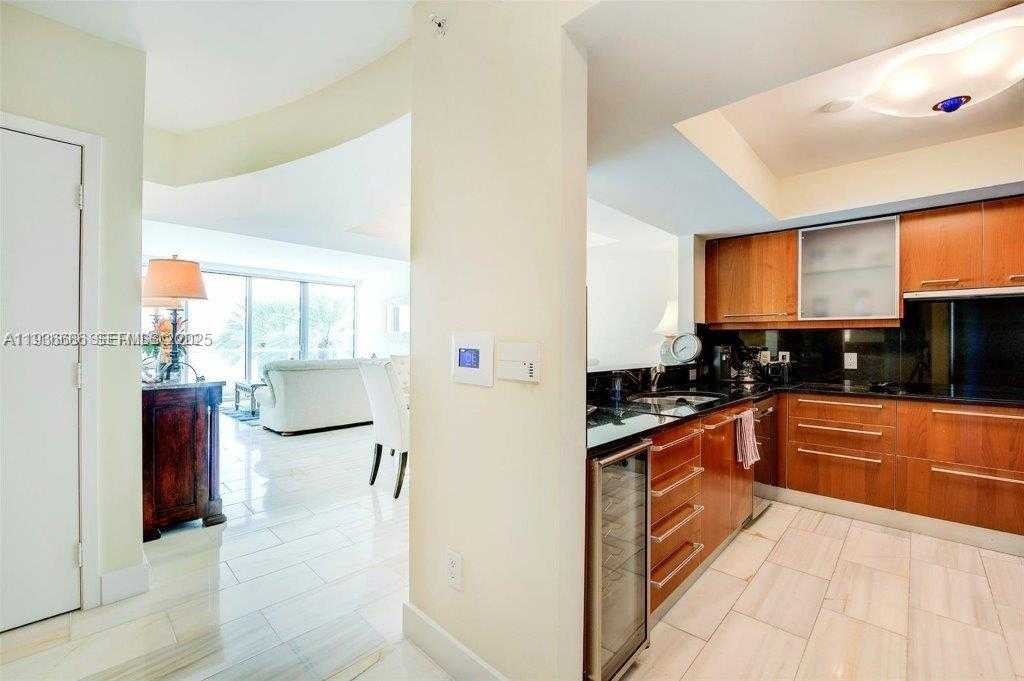 Small Image of 1331 BRICKELL BAY DR #903, Miami Number 6