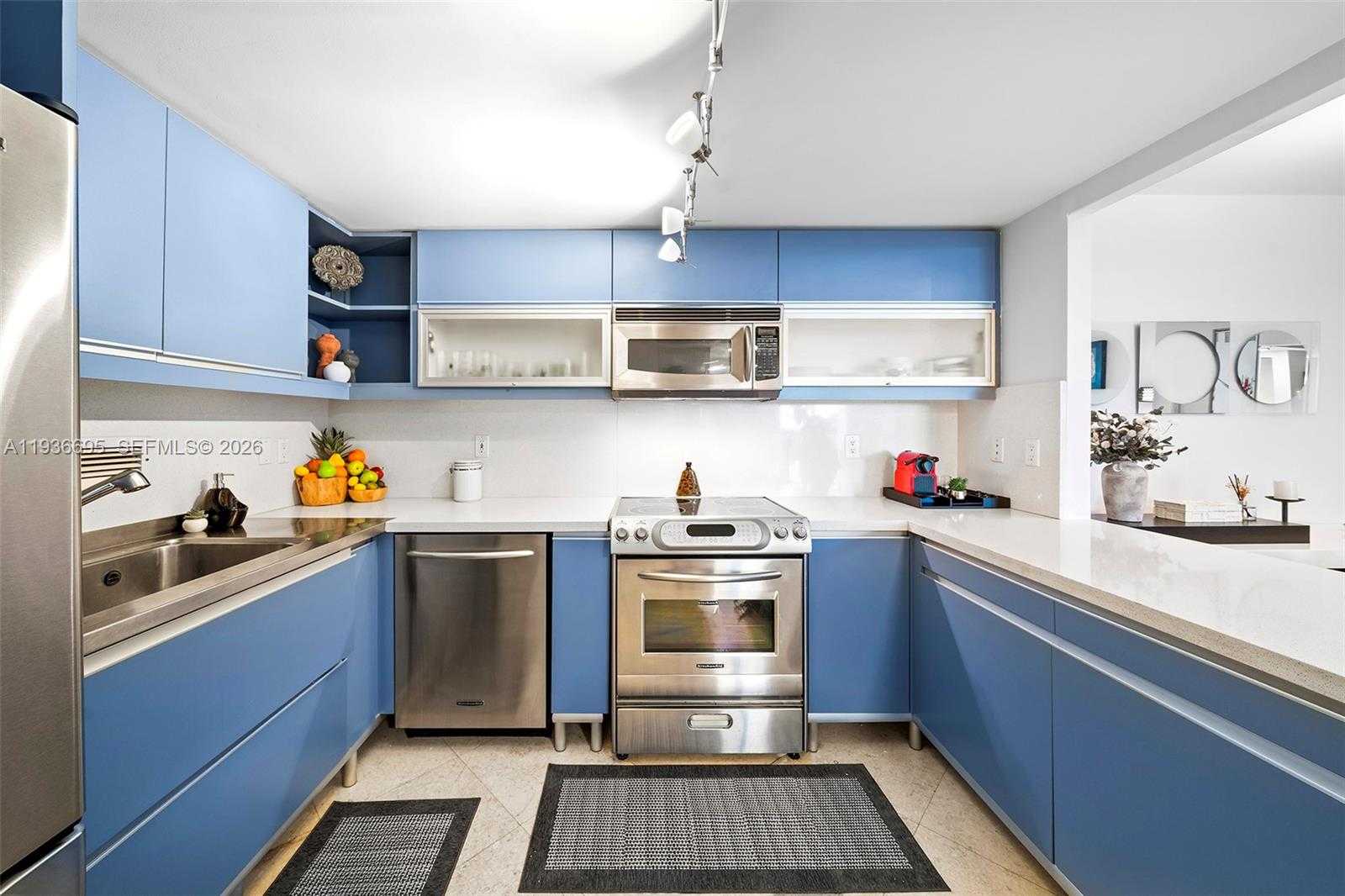 Small Image of 2301 COLLINS AVE #408, Miami Beach Number 10