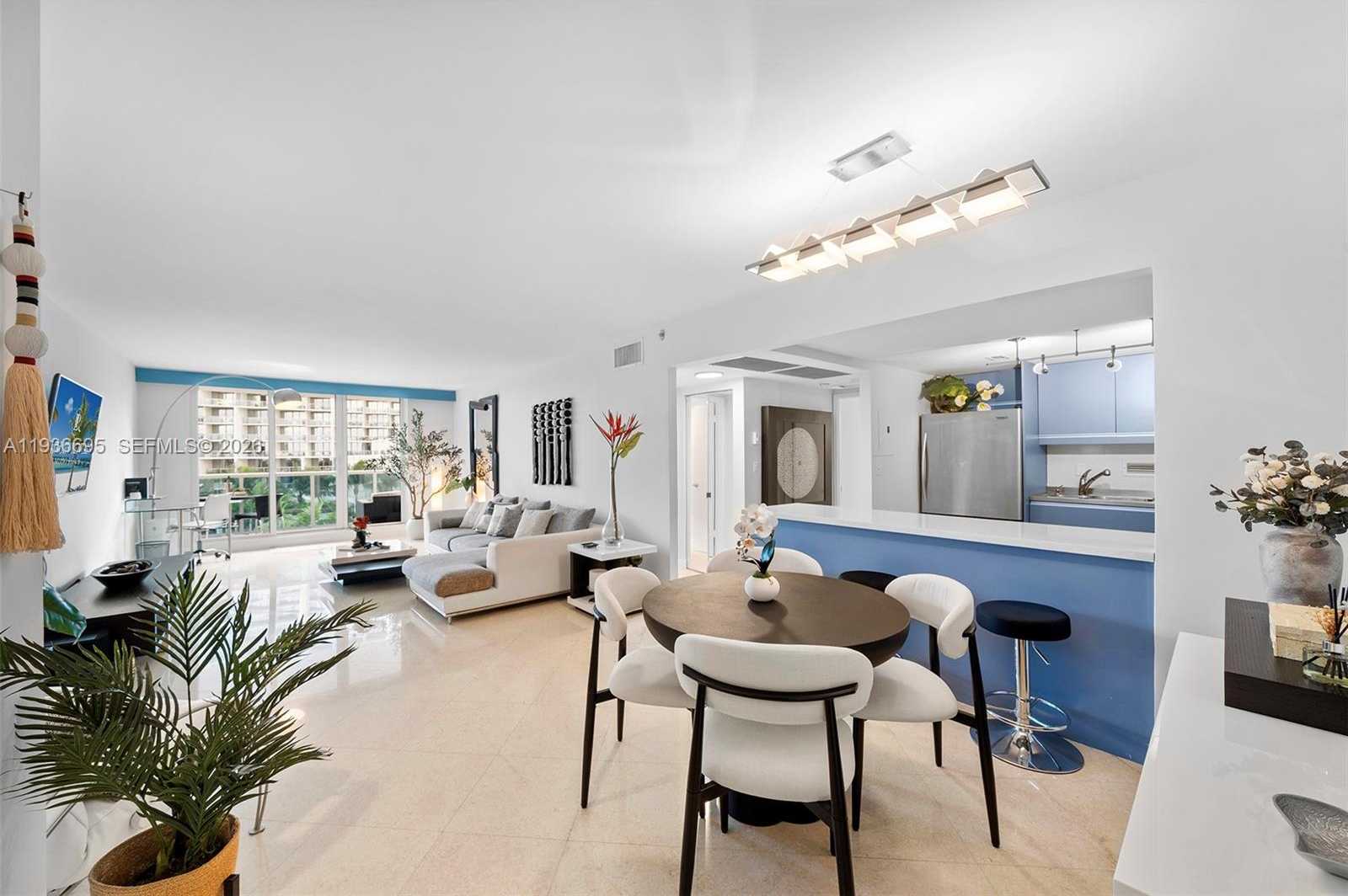 Small Image of 2301 COLLINS AVE #408, Miami Beach Number 2