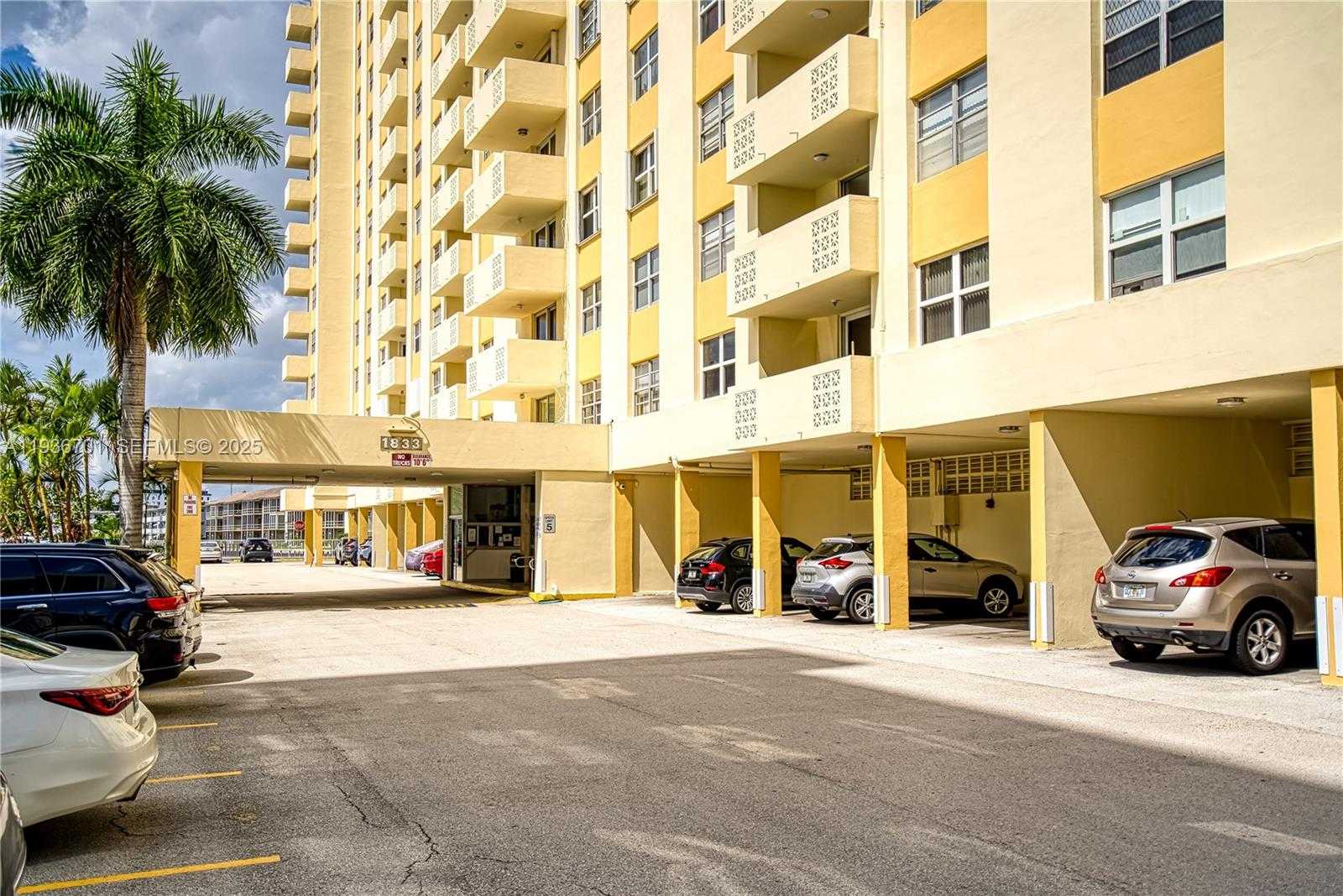 Small Image of 1833 SOUTH OCEAN DR #902, Hallandale Beach Number 37