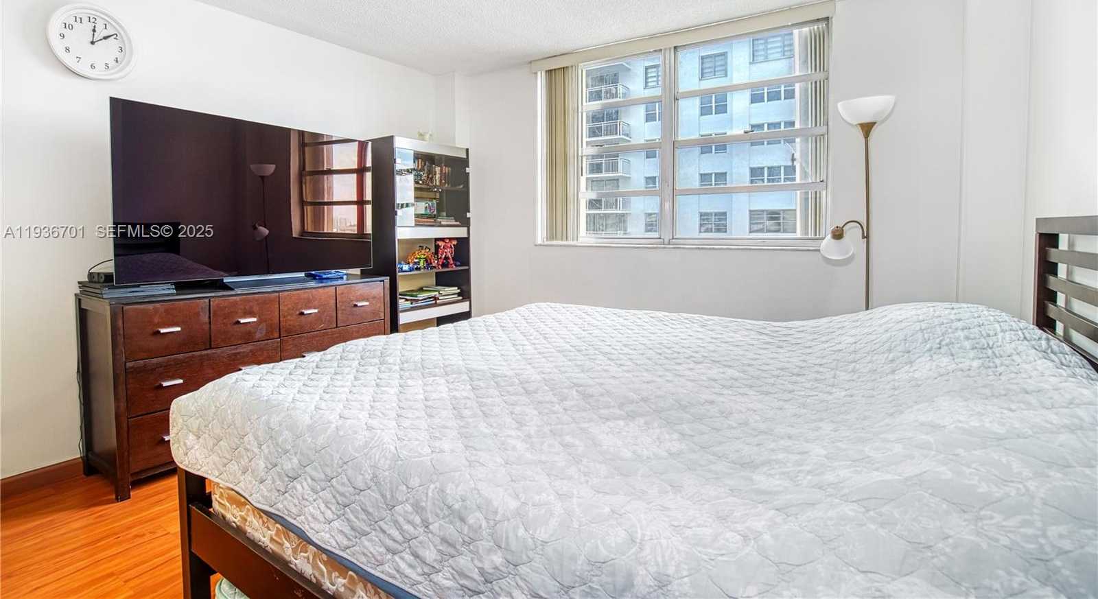 Small Image of 1833 SOUTH OCEAN DR #902, Hallandale Beach Number 9