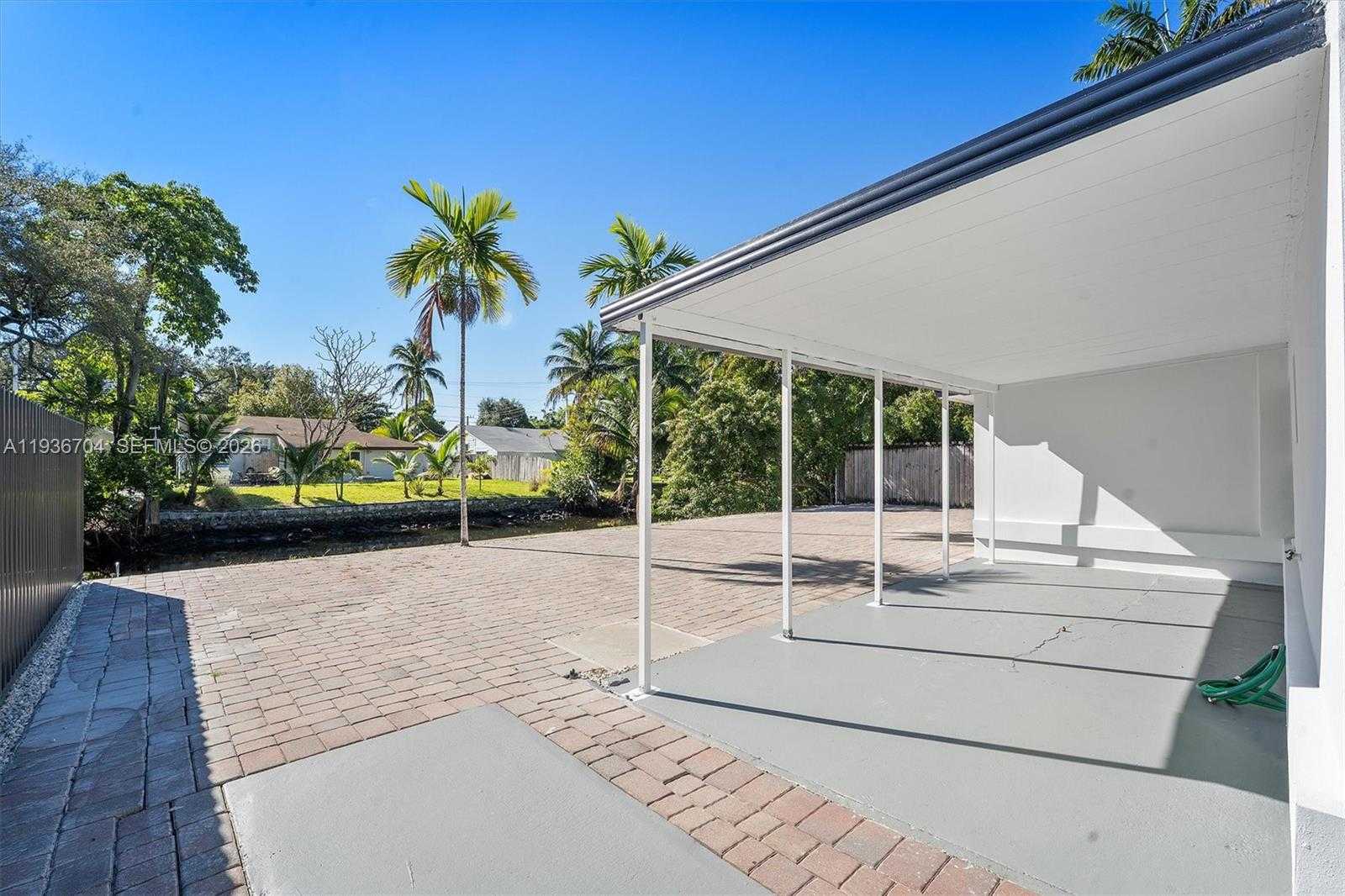 Small Image of 300 SOUTH WEST 11TH CT, Fort Lauderdale Number 32