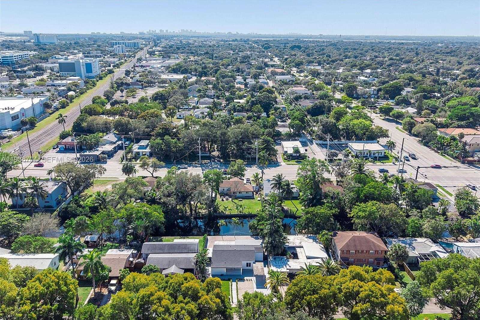 Small Image of 300 SOUTH WEST 11TH CT, Fort Lauderdale Number 37