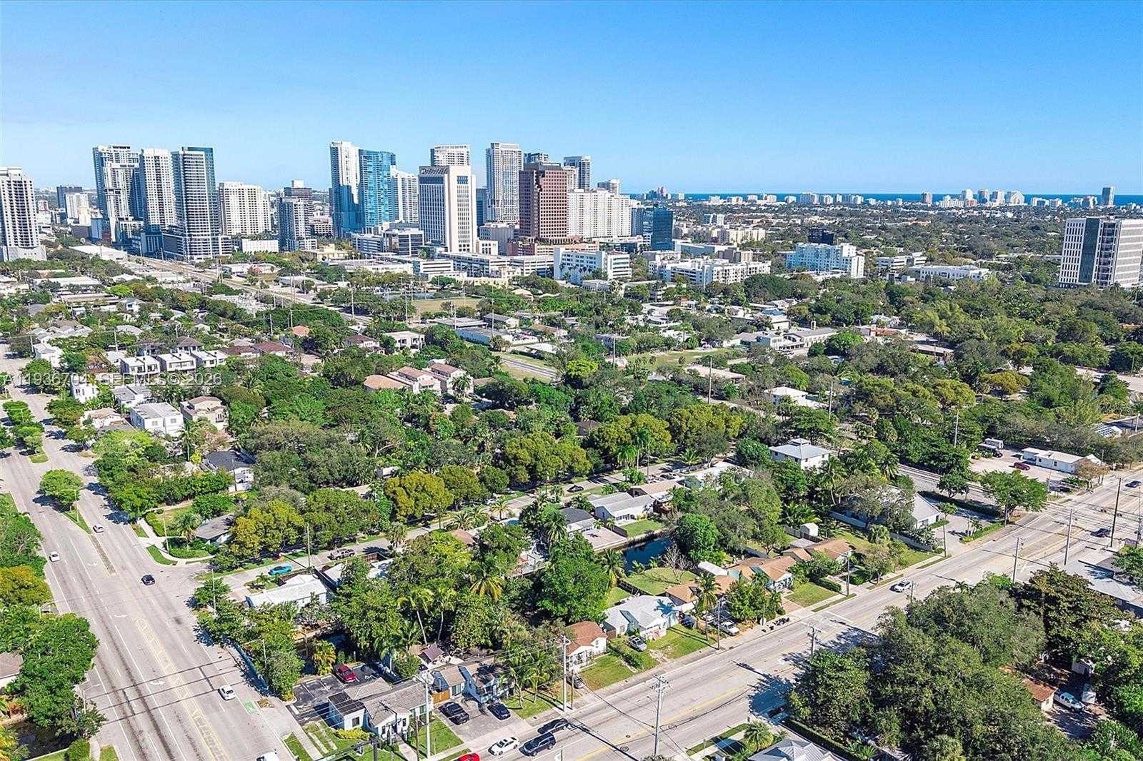 Small Image of 300 SOUTH WEST 11TH CT, Fort Lauderdale Number 46