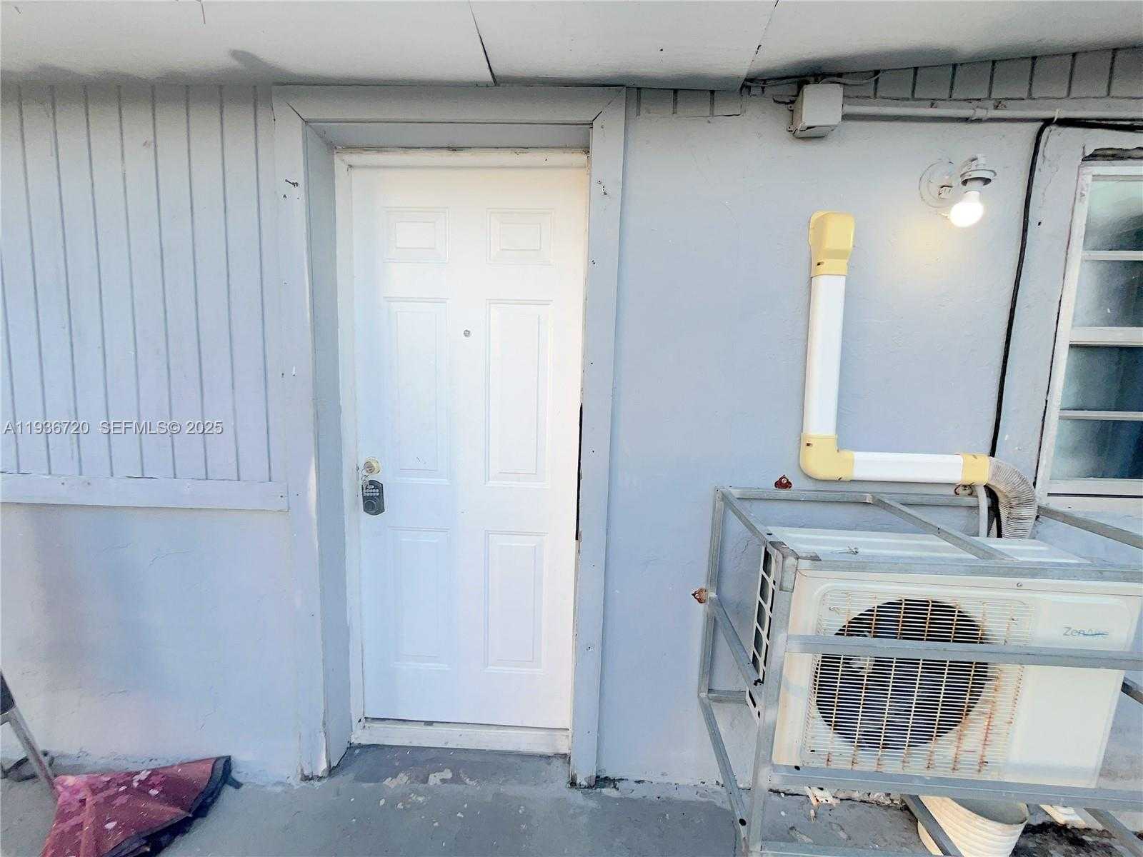 Imagen de Pequeño Objeto