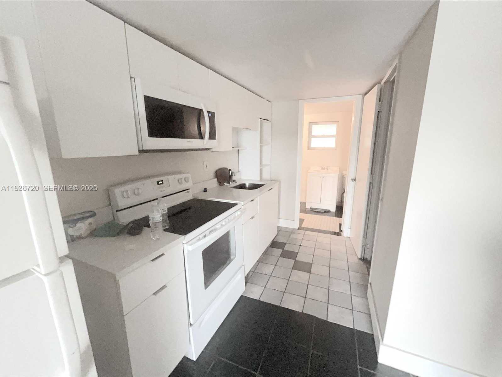 Imagen de Pequeño Objeto