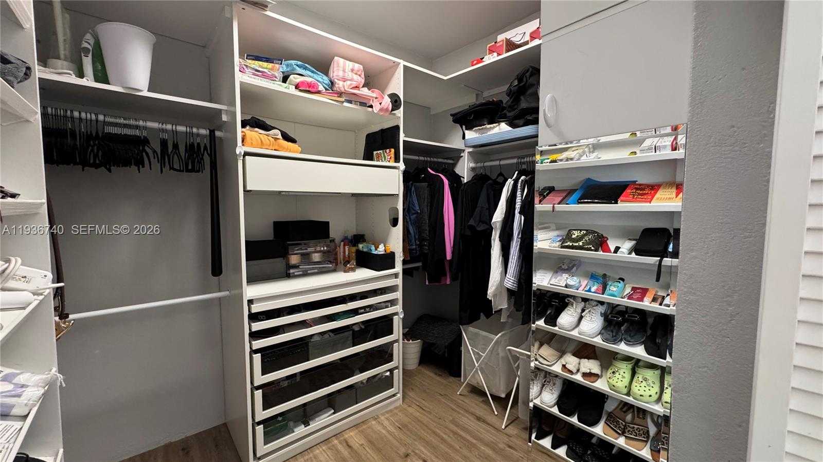 Imagen de Pequeño Objeto