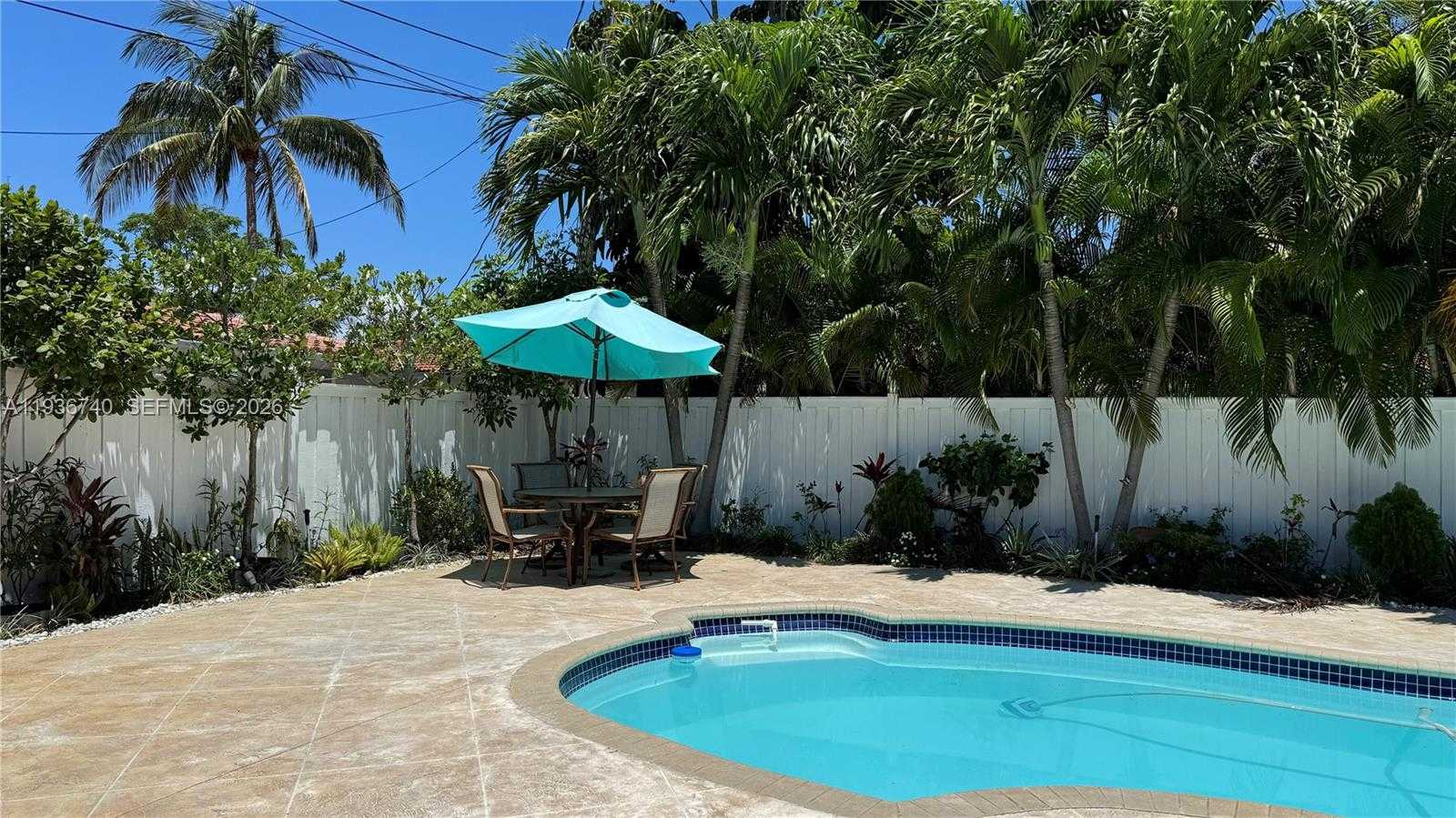 Imagen de Pequeño Objeto