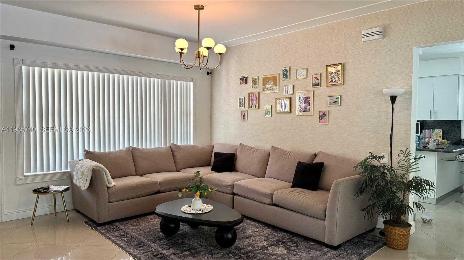 Imagen de Pequeño Objeto