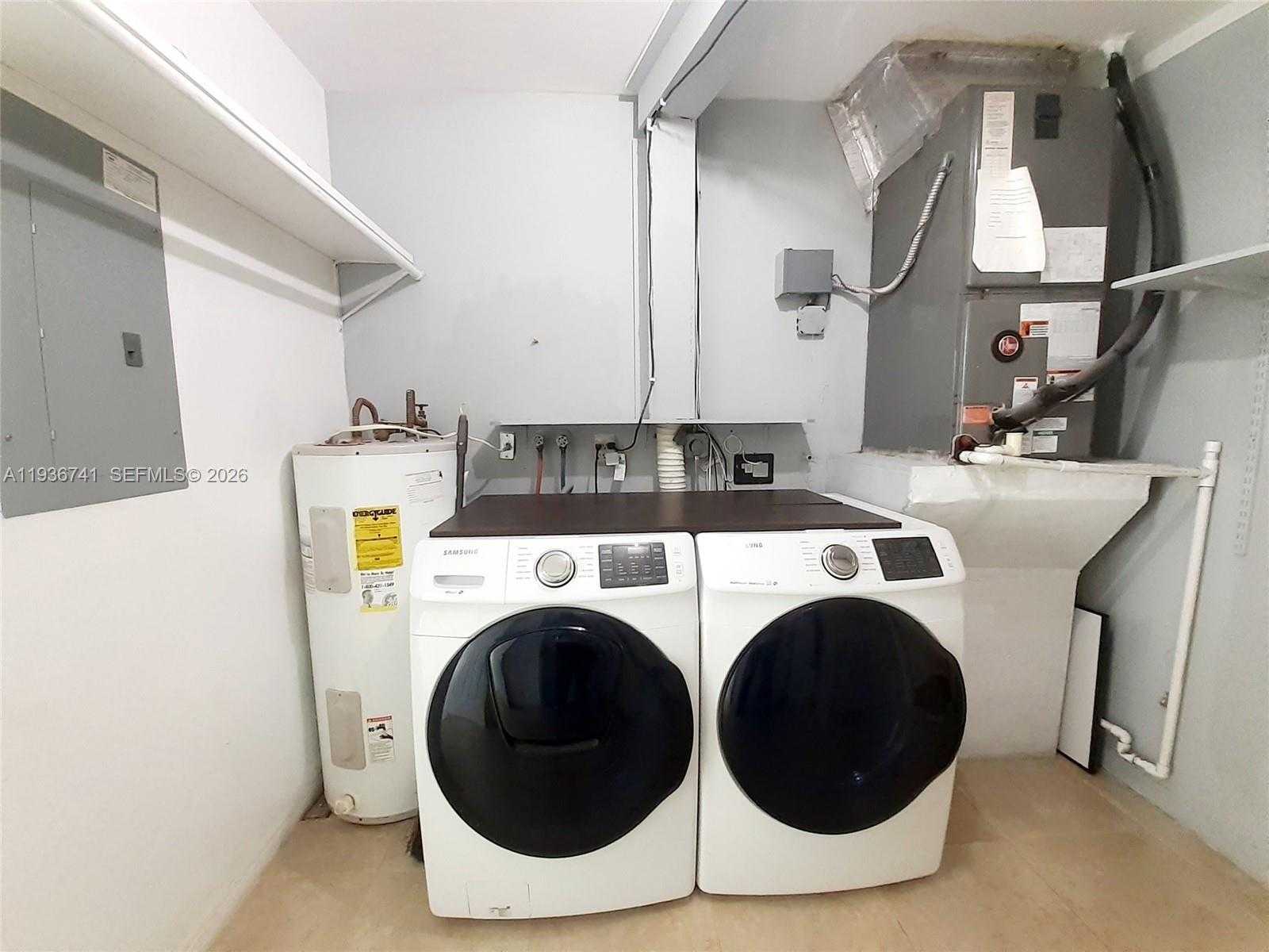 Small Image of 2109 NORTH PARK RD, Hollywood Number 20