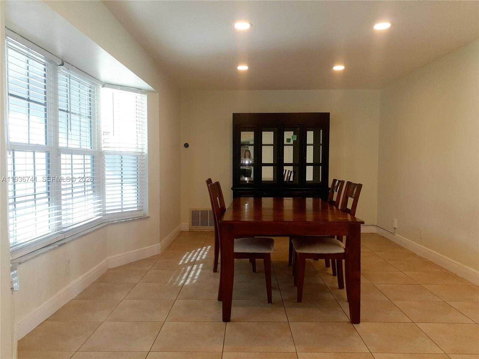 Small Image of 2109 NORTH PARK RD, Hollywood Number 26