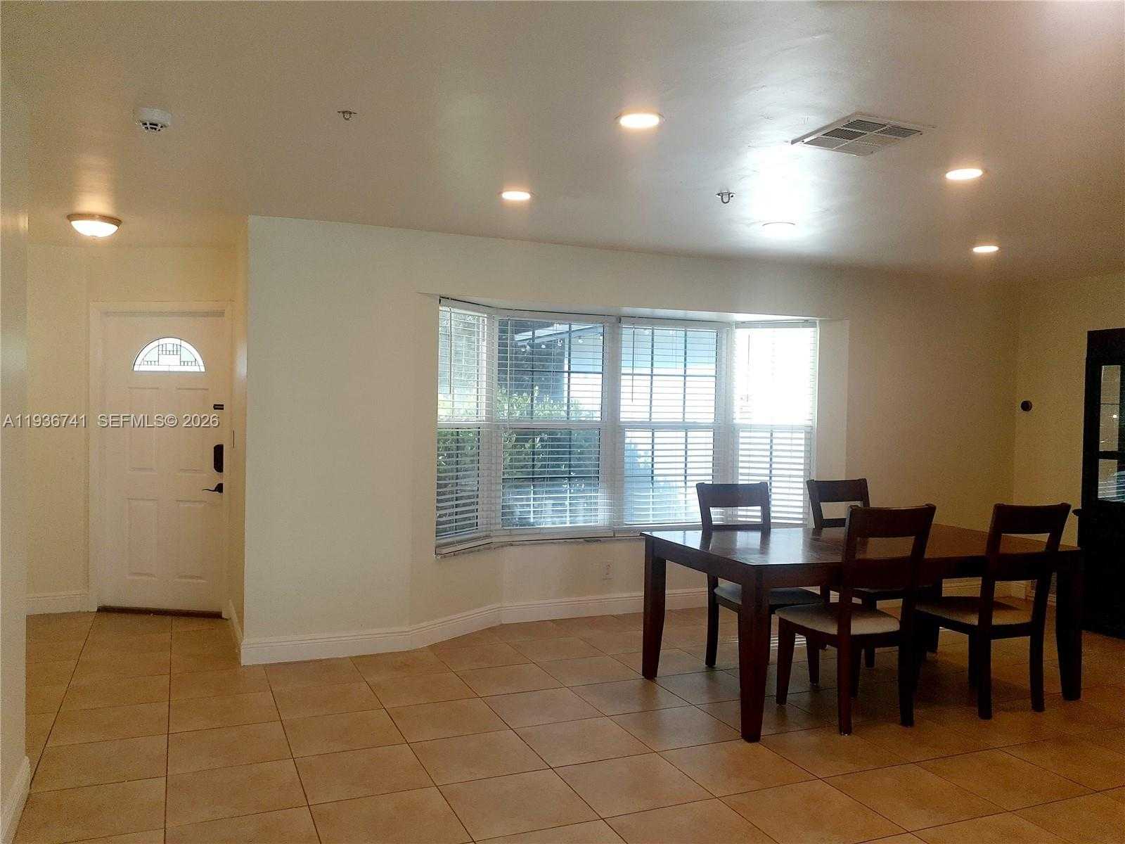 Small Image of 2109 NORTH PARK RD, Hollywood Number 27